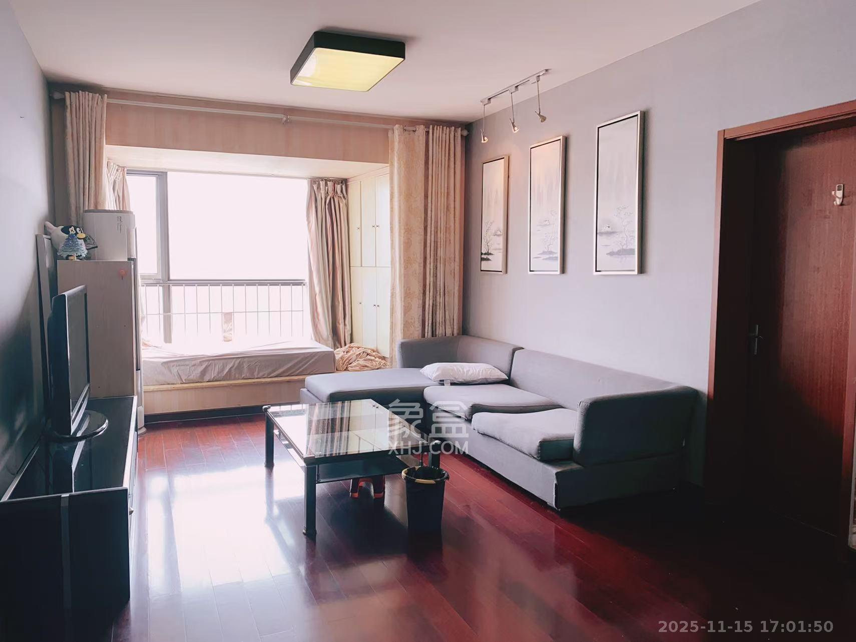 盛世美居荷园 1室2厅1卫 3000.0元/月 盛世美居荷园 1室2厅1卫 3000.0元/月室内图