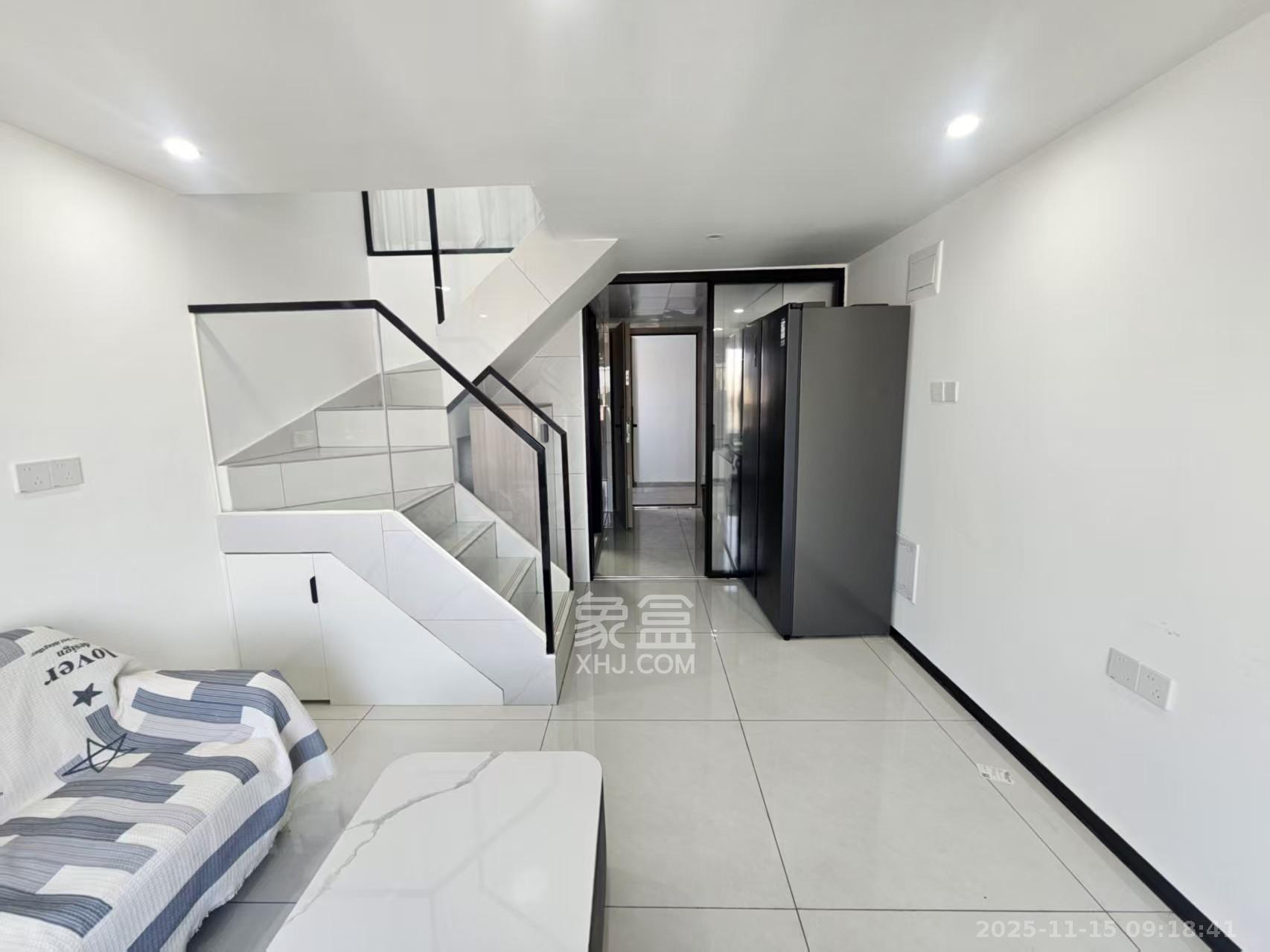 金地峯范  2室1厅1卫    2100.0元/月室内图