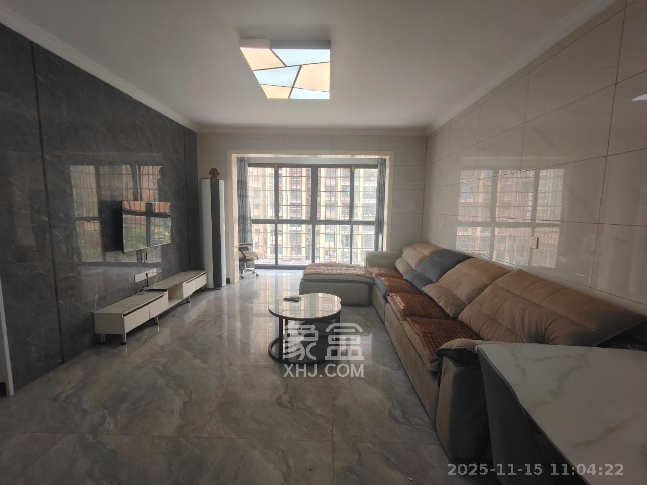 星城新宇川河苑 3室2厅2卫 2500.0元/月 星城新宇川河苑 3室2厅2卫 2500.0元/月室内图