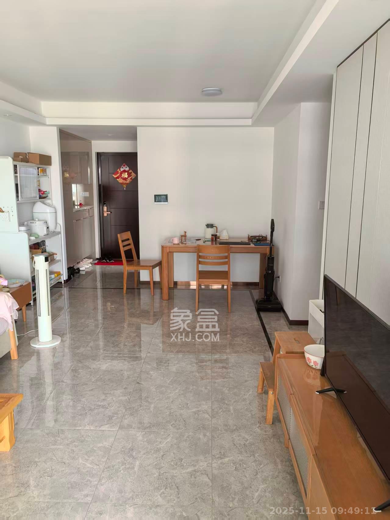 旭辉都会山 3室2厅2卫 900.0元/月 旭辉都会山 3室2厅2卫 900.0元/月室内图