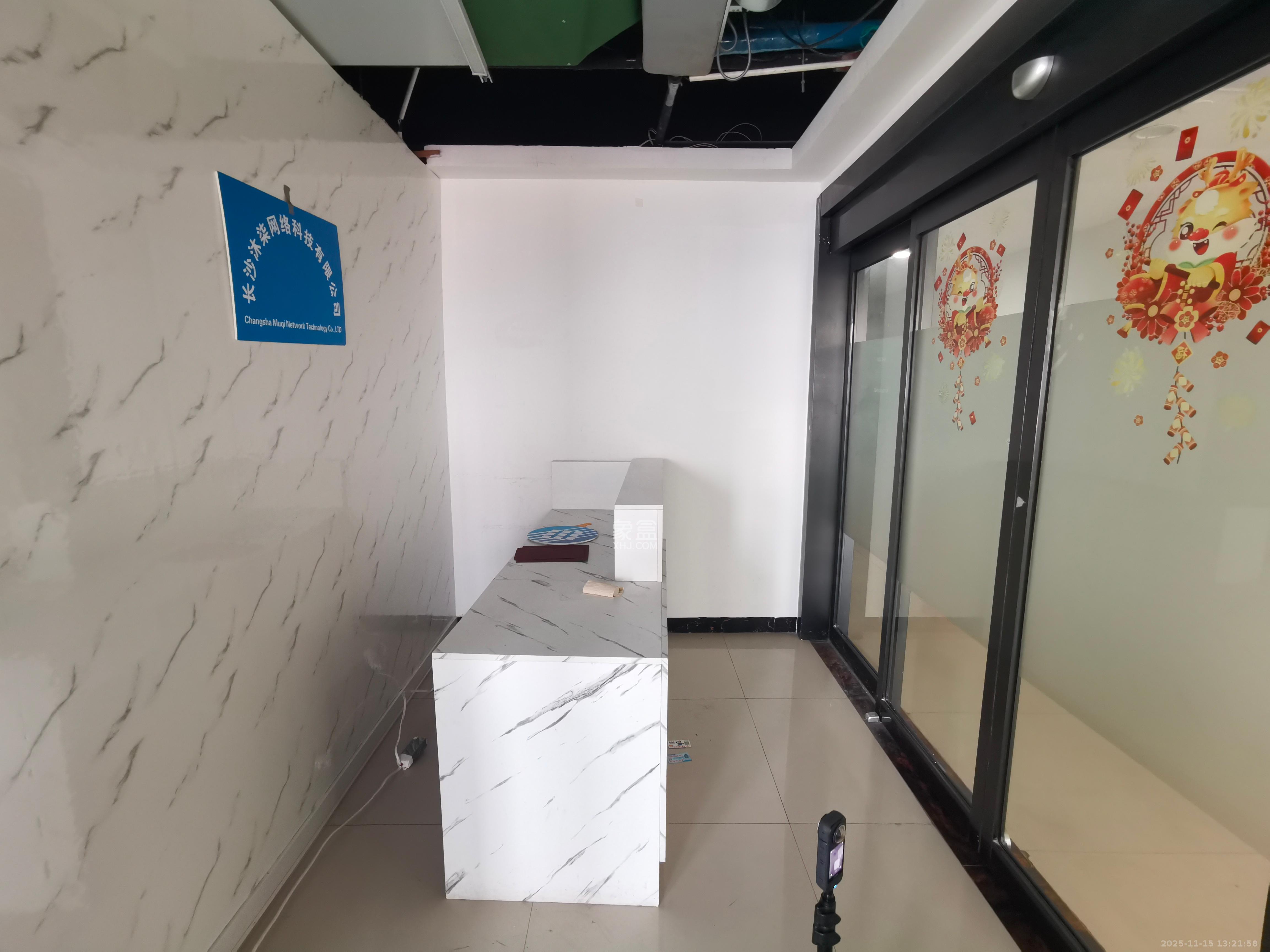 宇成朝阳广场  4室1厅1卫    5200.0元/月室内图