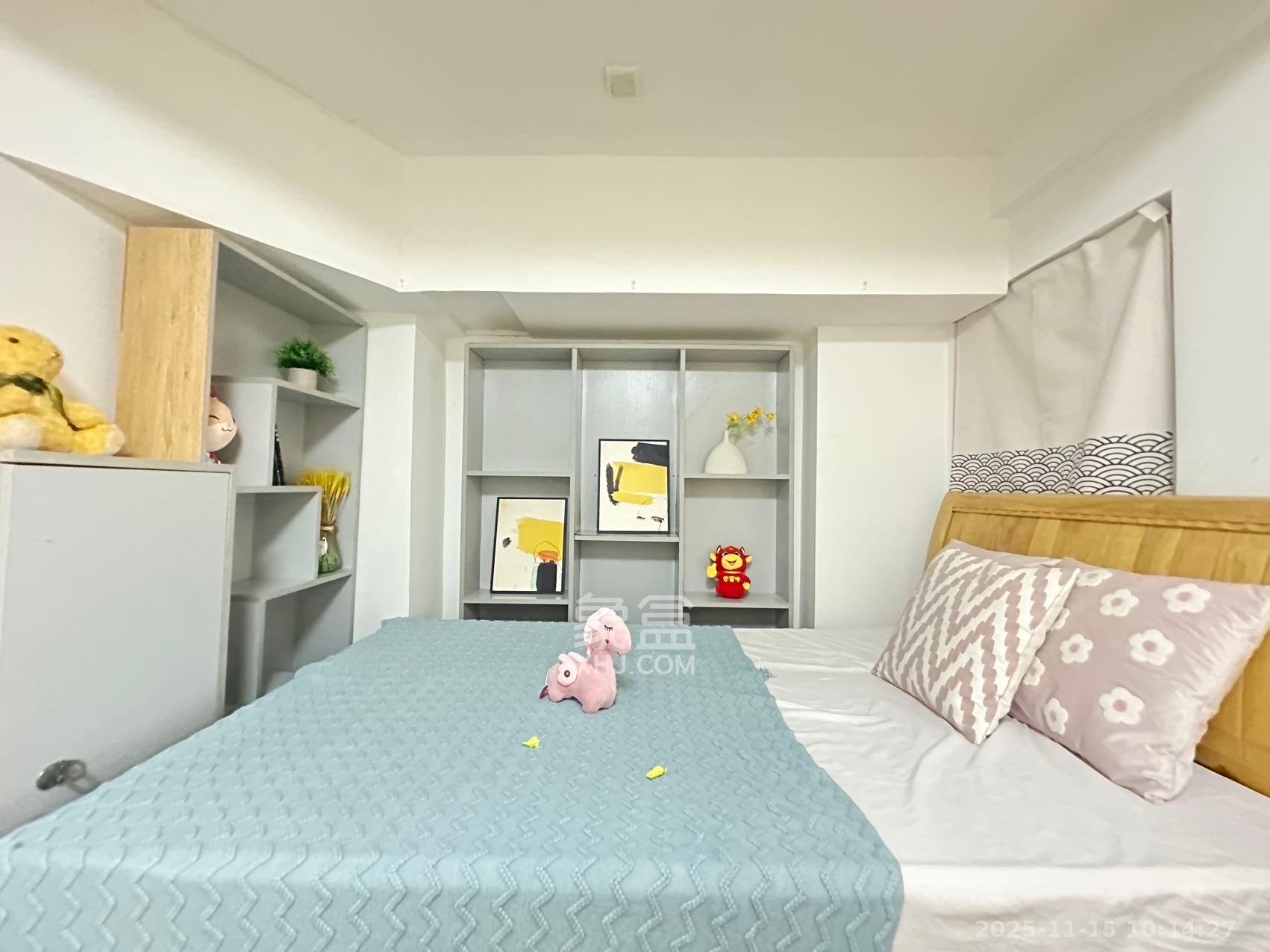 融圣国际 2室1厅1卫 2900.0元/月 融圣国际 2室1厅1卫 2900.0元/月室内图