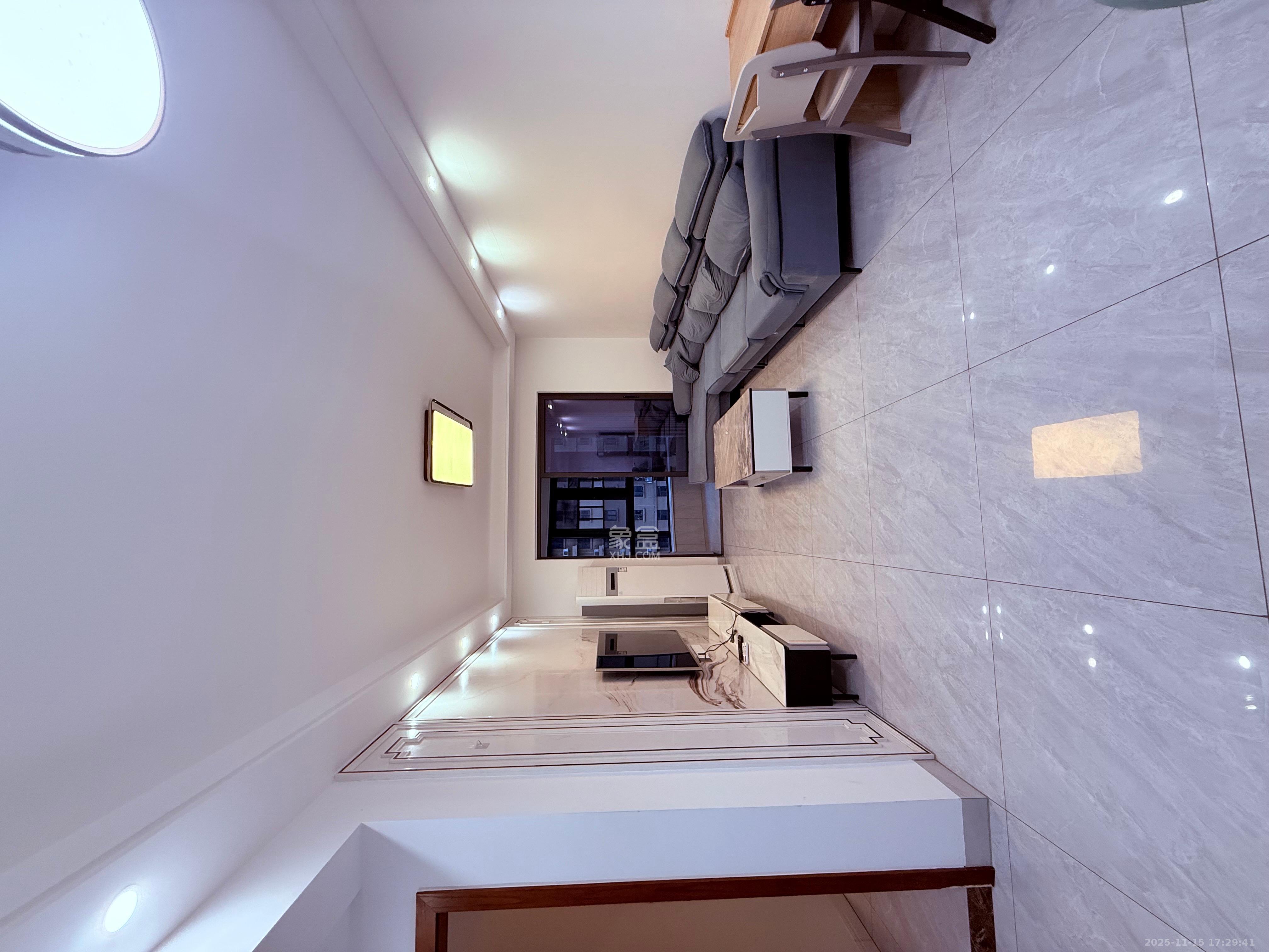 嘉雨兴园 2室1厅1卫 2700.0元/月 嘉雨兴园 2室1厅1卫 2700.0元/月室内图