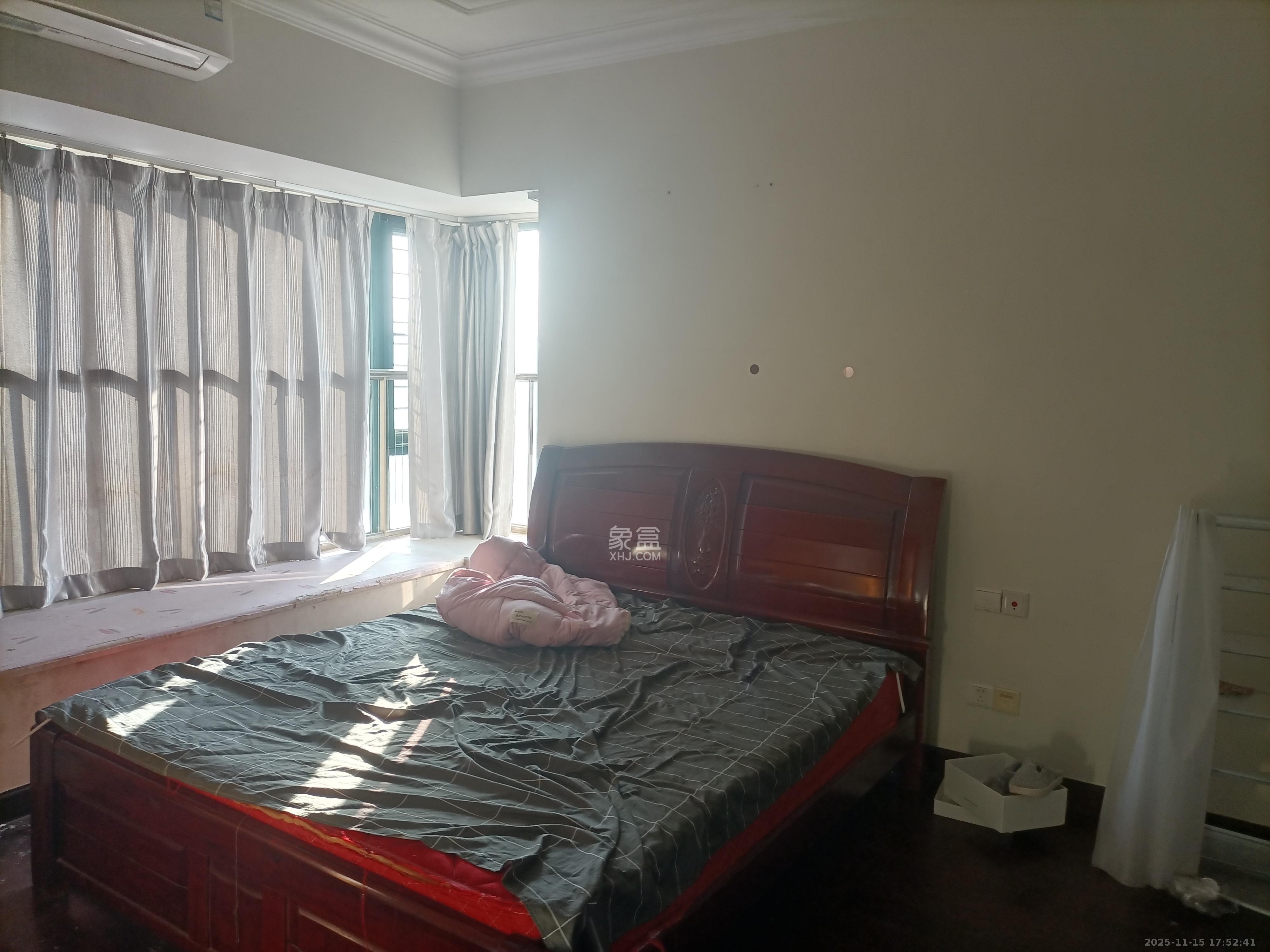 恒大绿洲  3室2厅2卫    2300.0元/月室内图