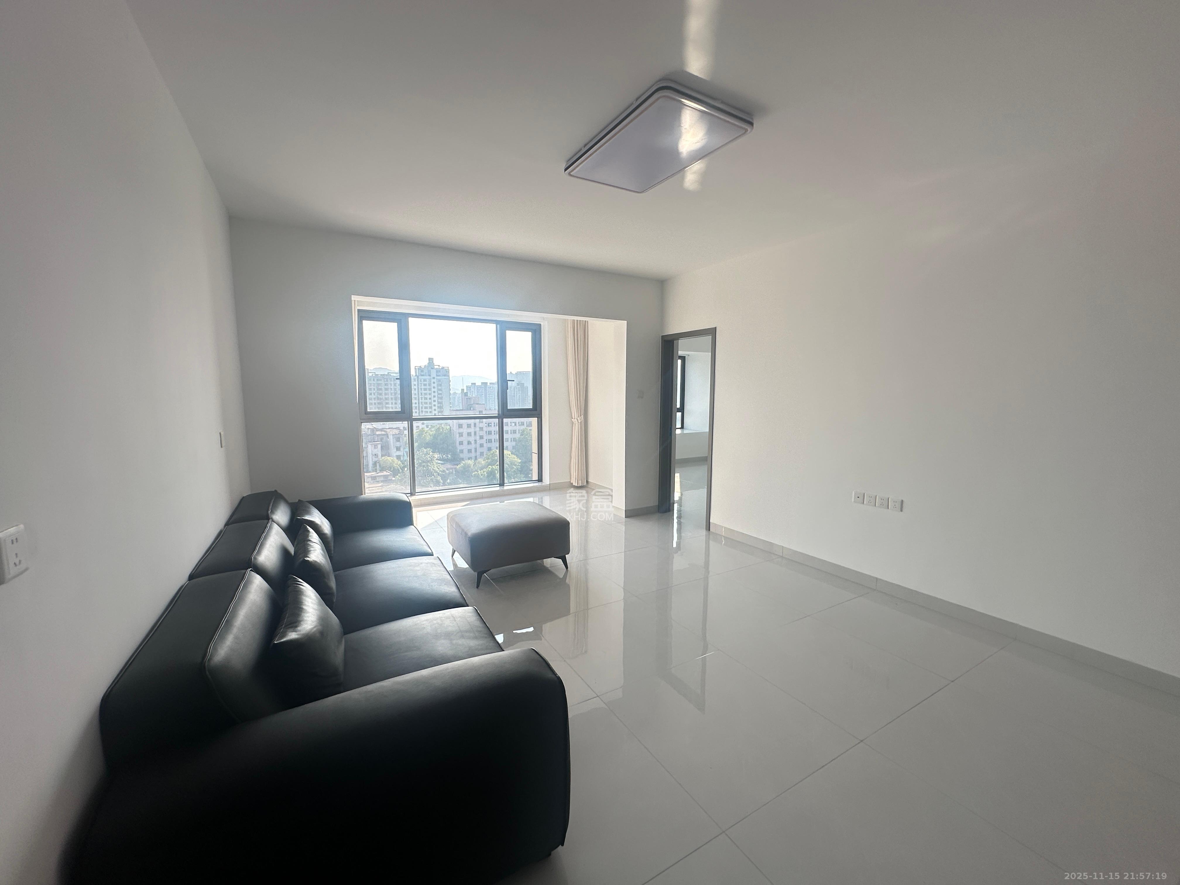 格林星城  1室2厅1卫    2300.0元/月室内图