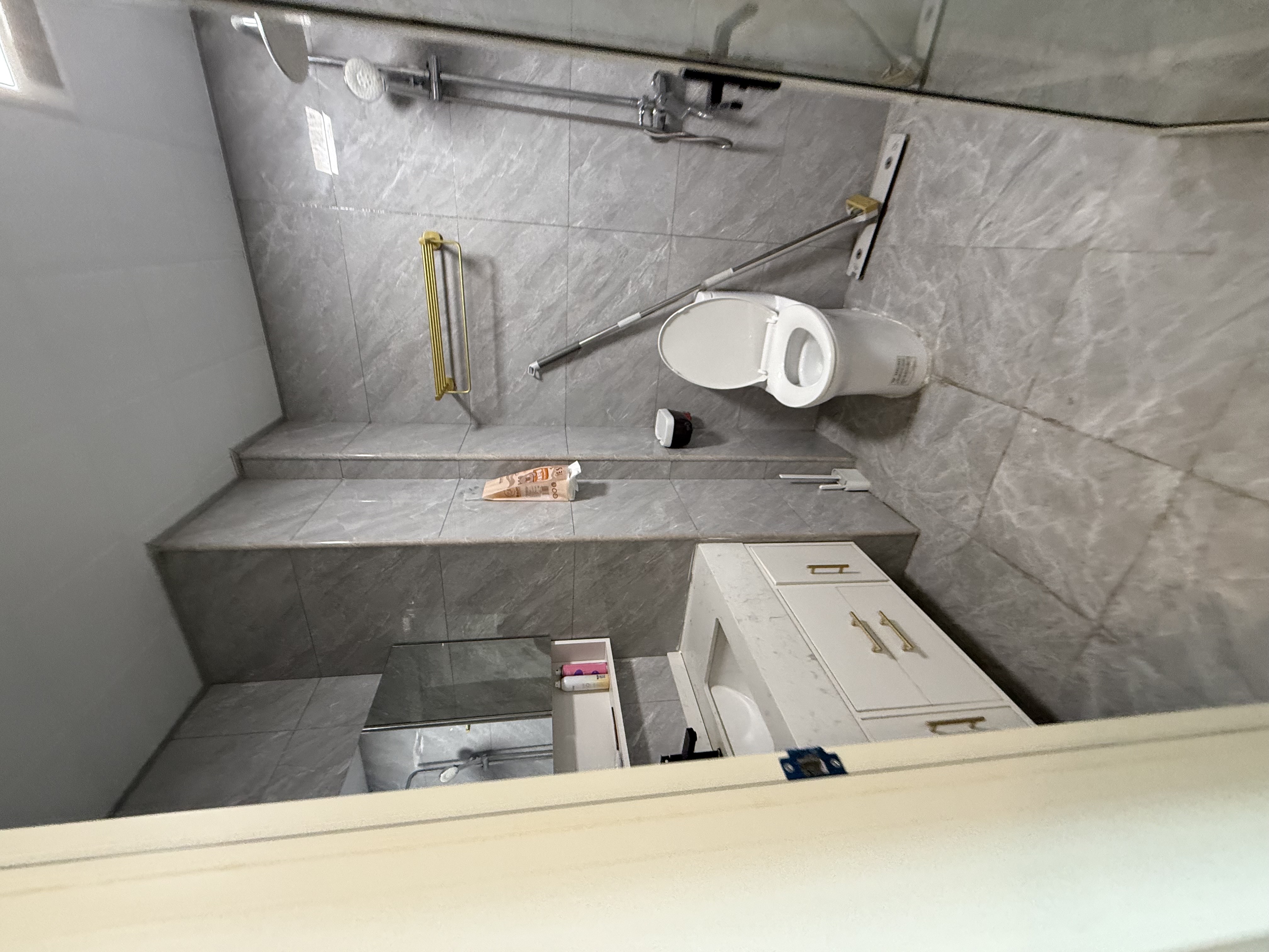 万恒公馆  1室1厅1卫    1800.0元/月室内图