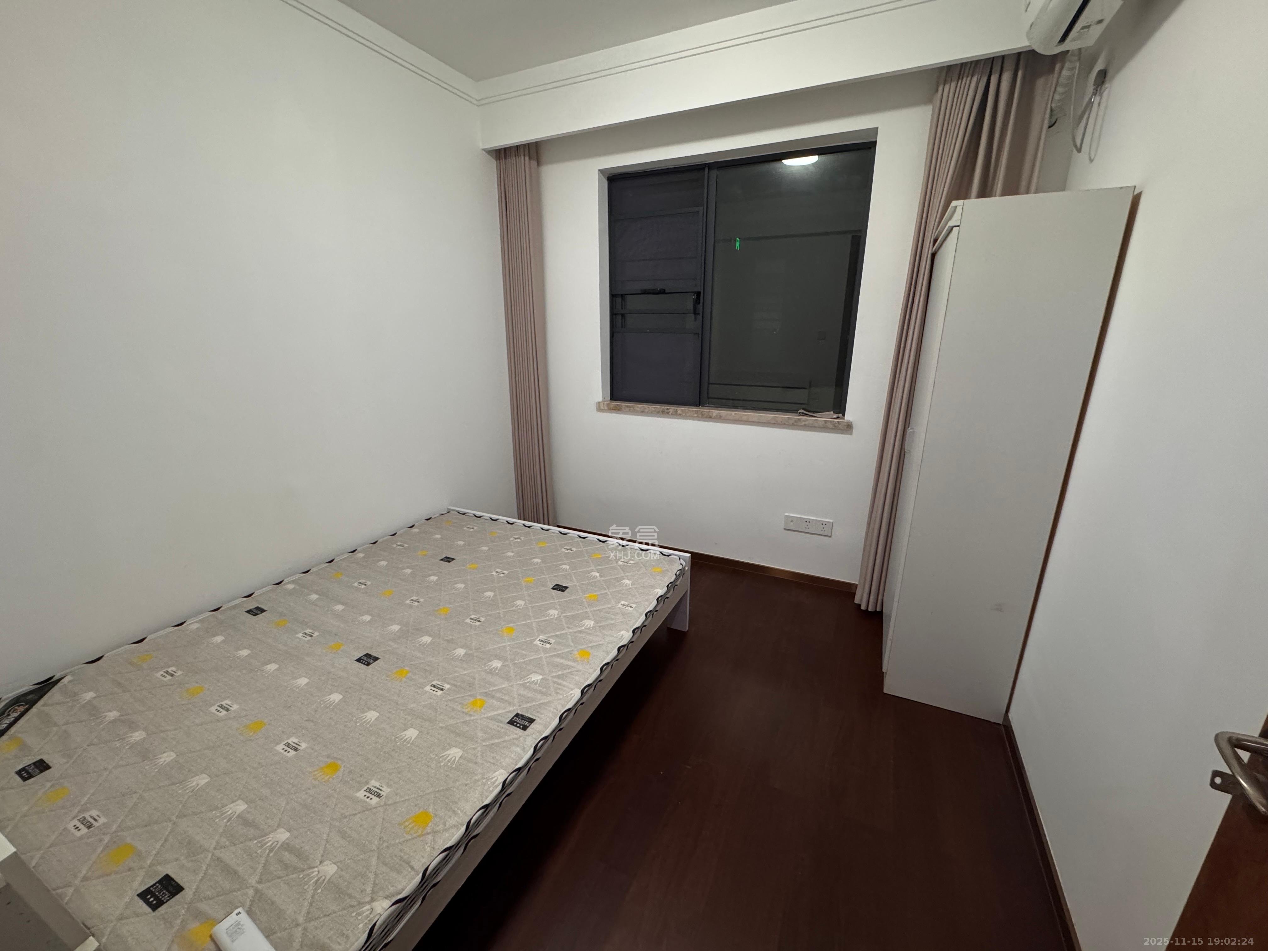 旭辉都会山  1室0厅0卫    3500.0元/月室内图