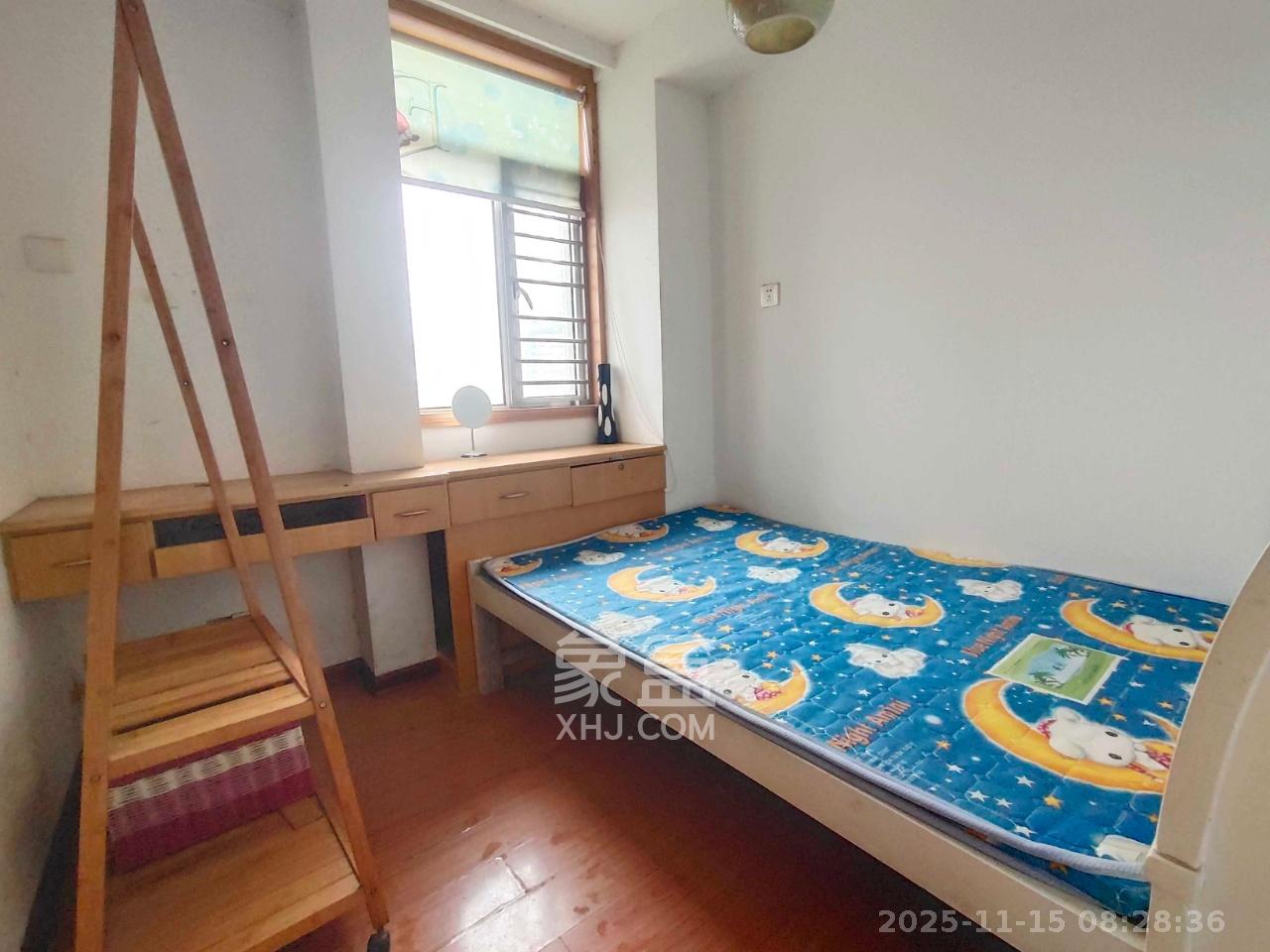 麓山枫情  2室1厅1卫    1700.0元/月室内图