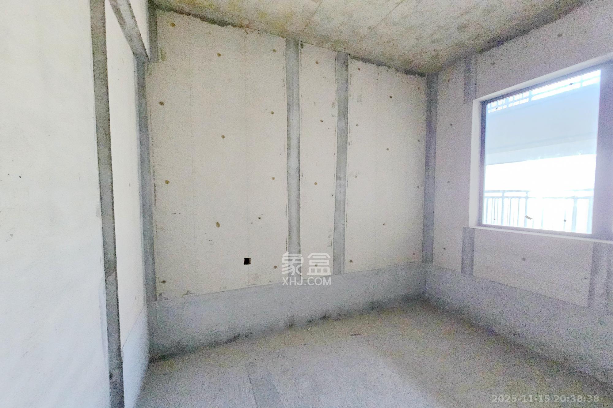 润和星河玥  3室1厅1卫    130.0万卧室