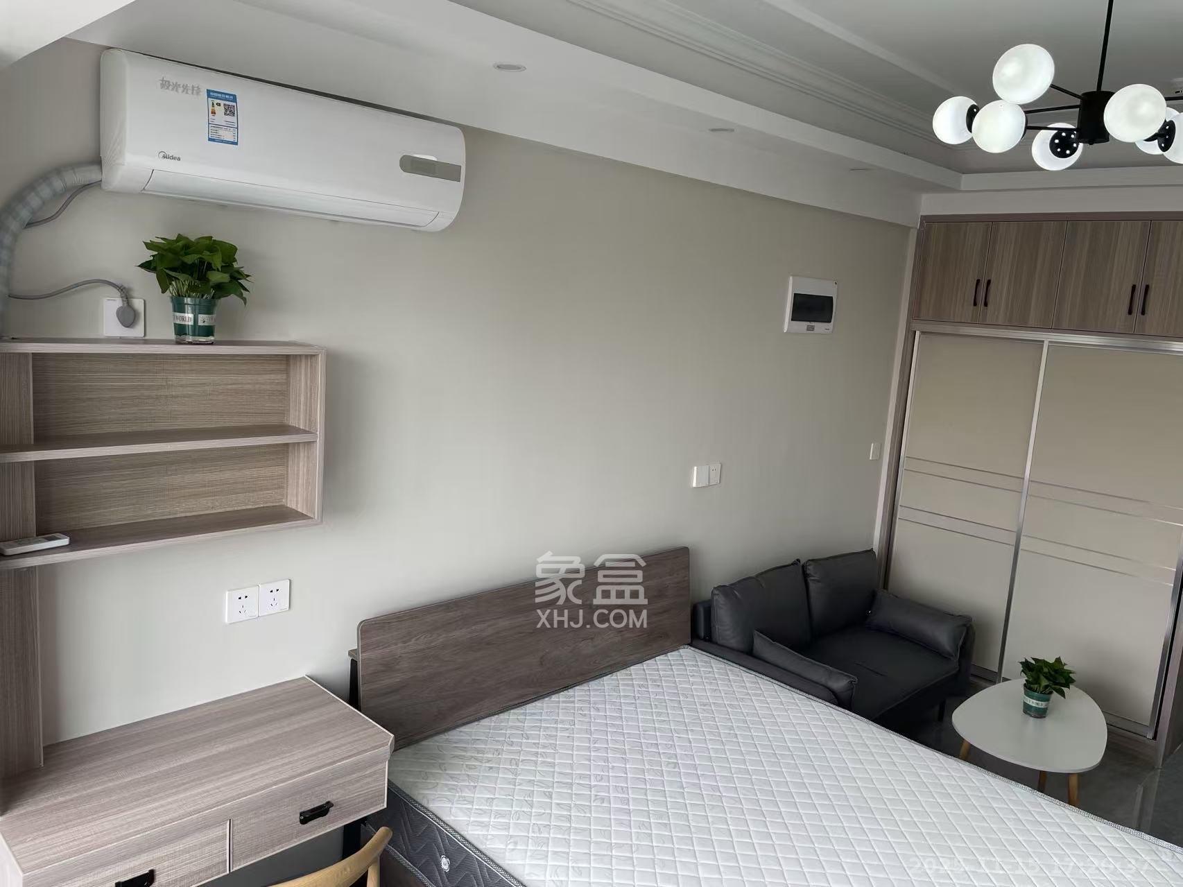 龙湖湘江星座（祺鑫星座公寓）  1室1厅1卫    1500.0元/月