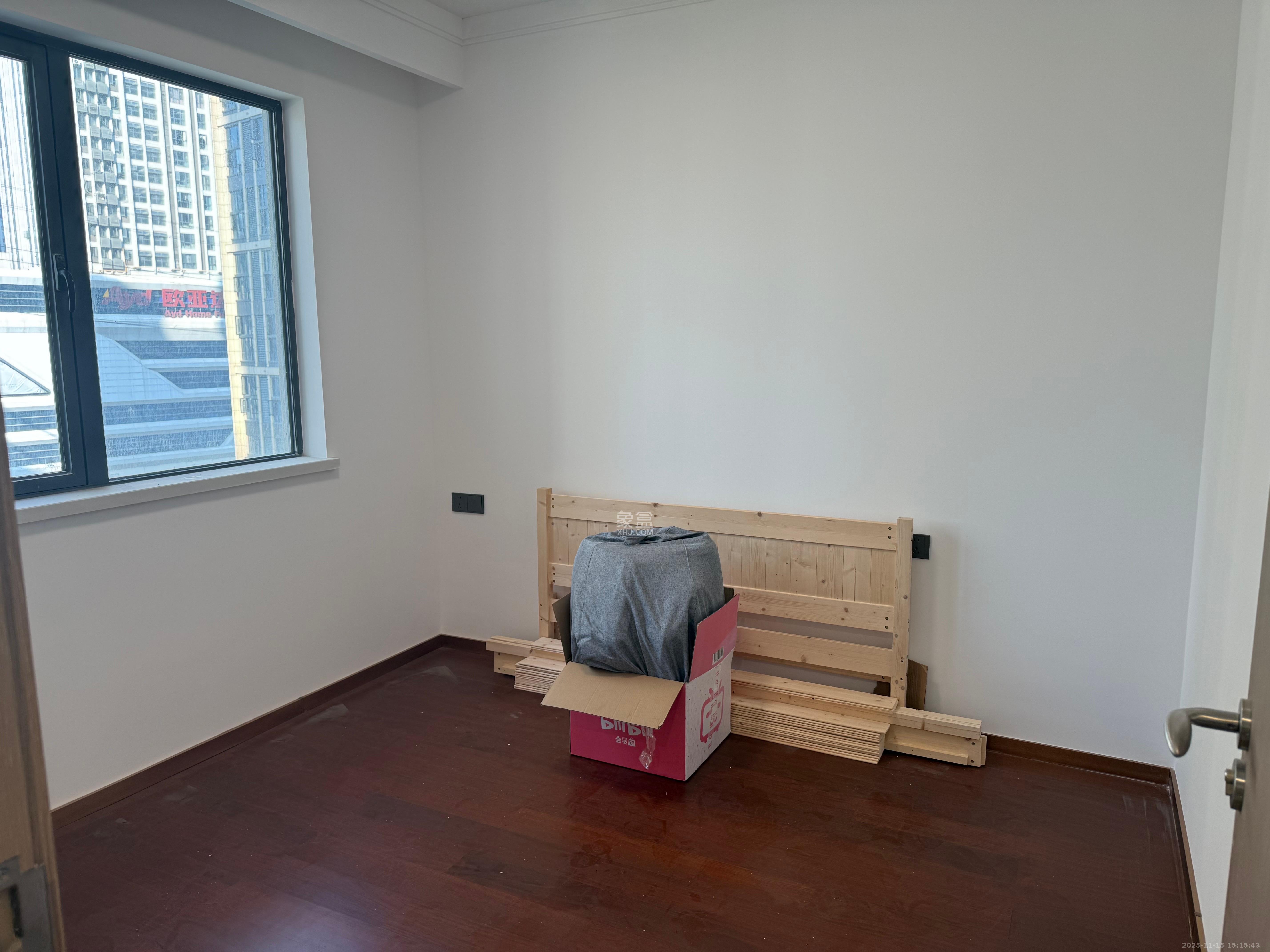 旭辉雨花郡  4室2厅2卫    4000.0元/月室内图