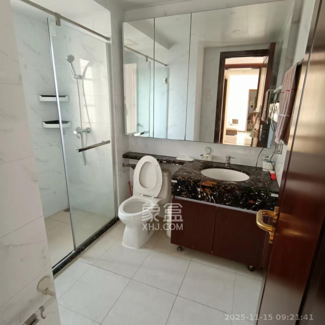 恒大御景天下城一期  3室2厅1卫    2200.0元/月室内图