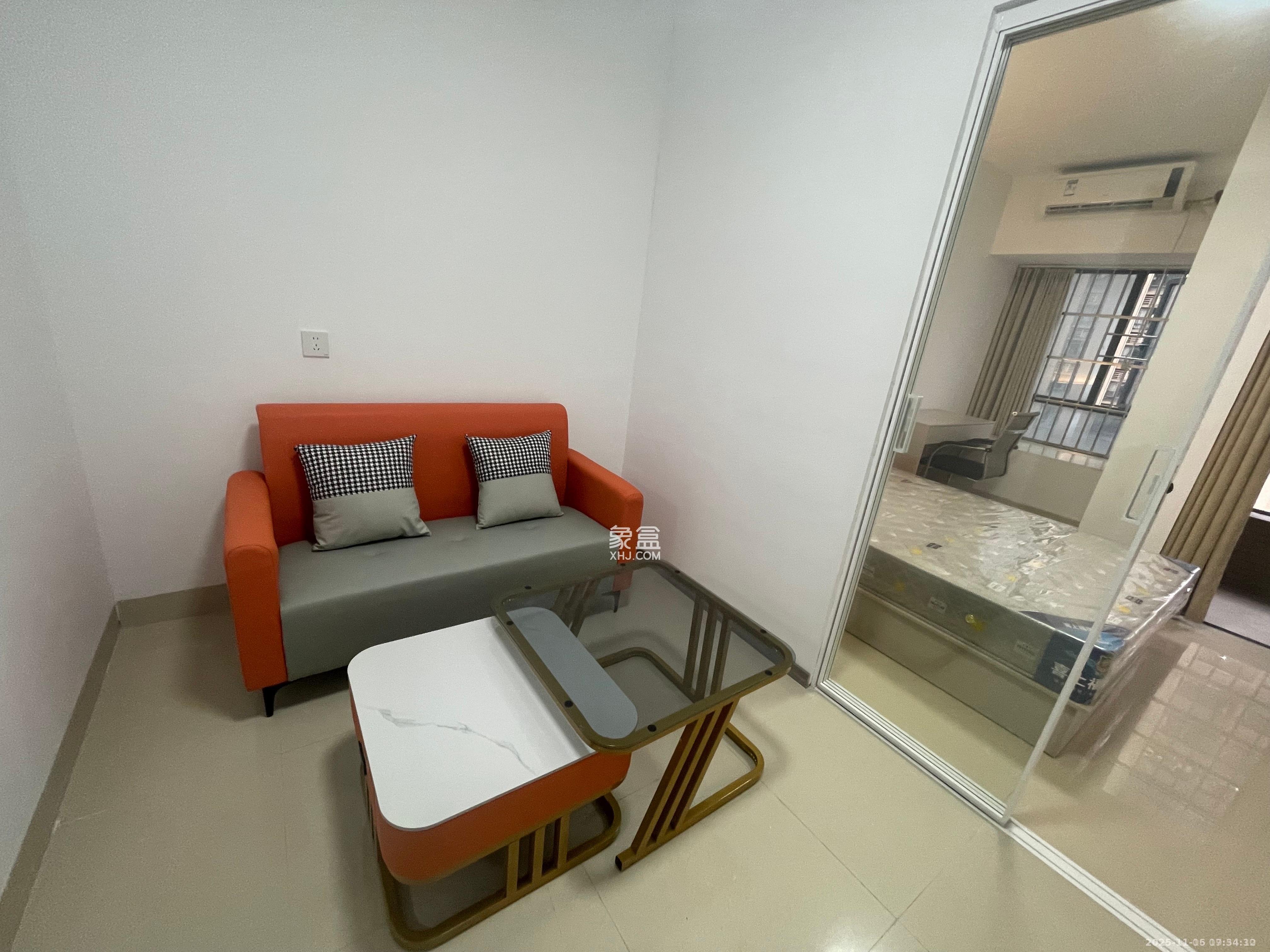 香樟兰亭（朗峰苑）  1室1厅1卫    1400.0元/月