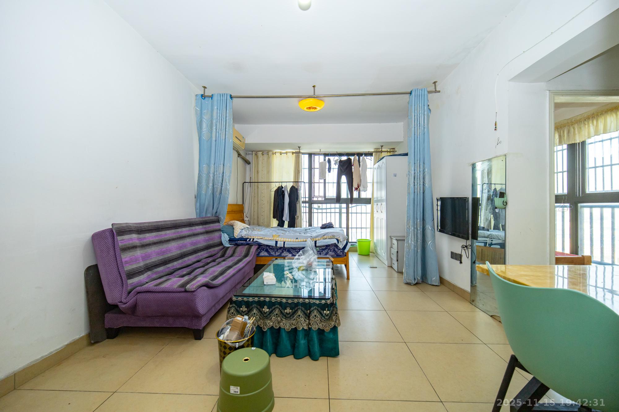 尚都花园城 2室1厅1卫 26.6万 尚都花园城 2室1厅1卫 26.6万客厅