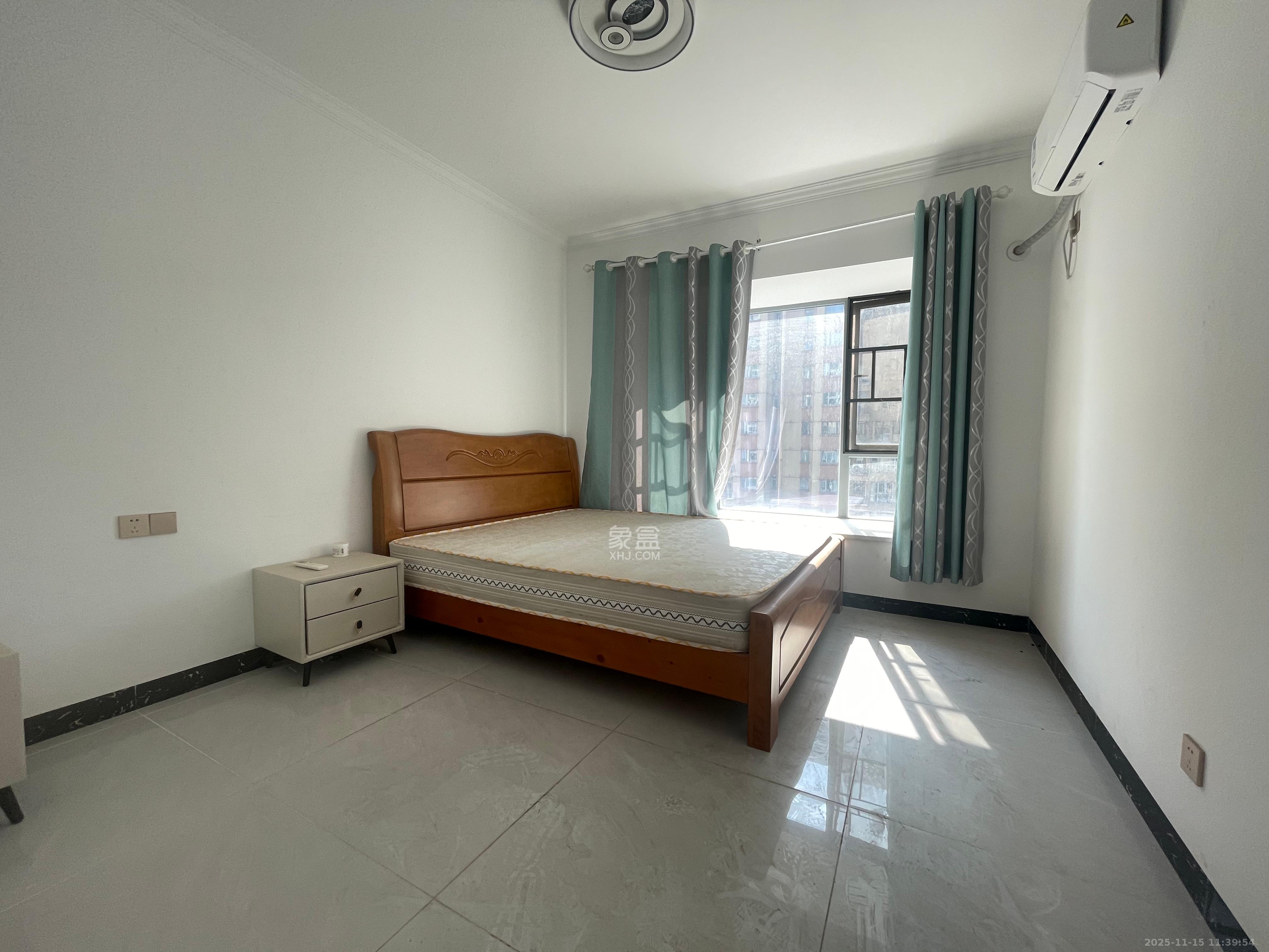 湖湘奥林匹克花园  3室2厅1卫    1800.0元/月室内图