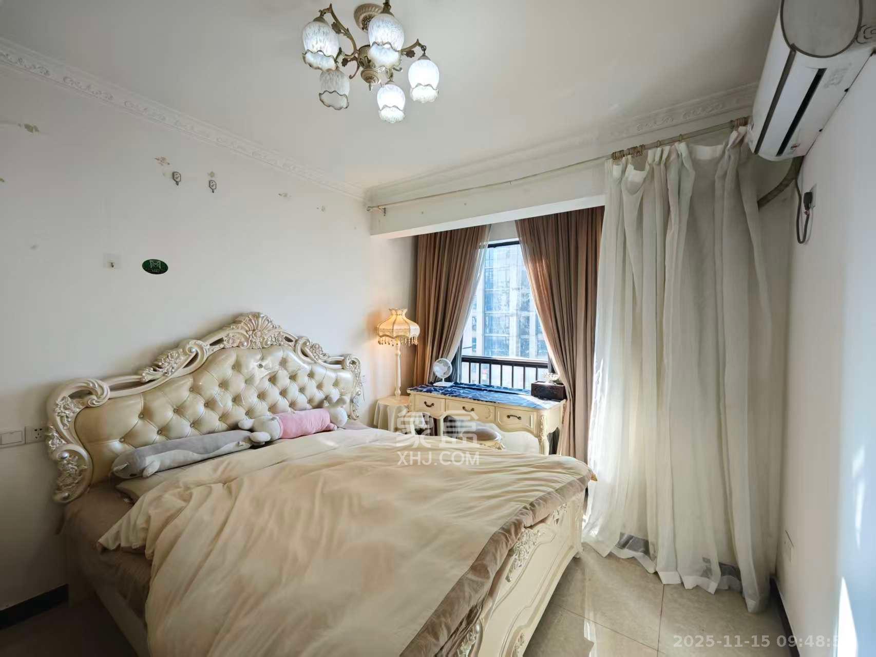 天下一家  2室2厅1卫    2800.0元/月室内图