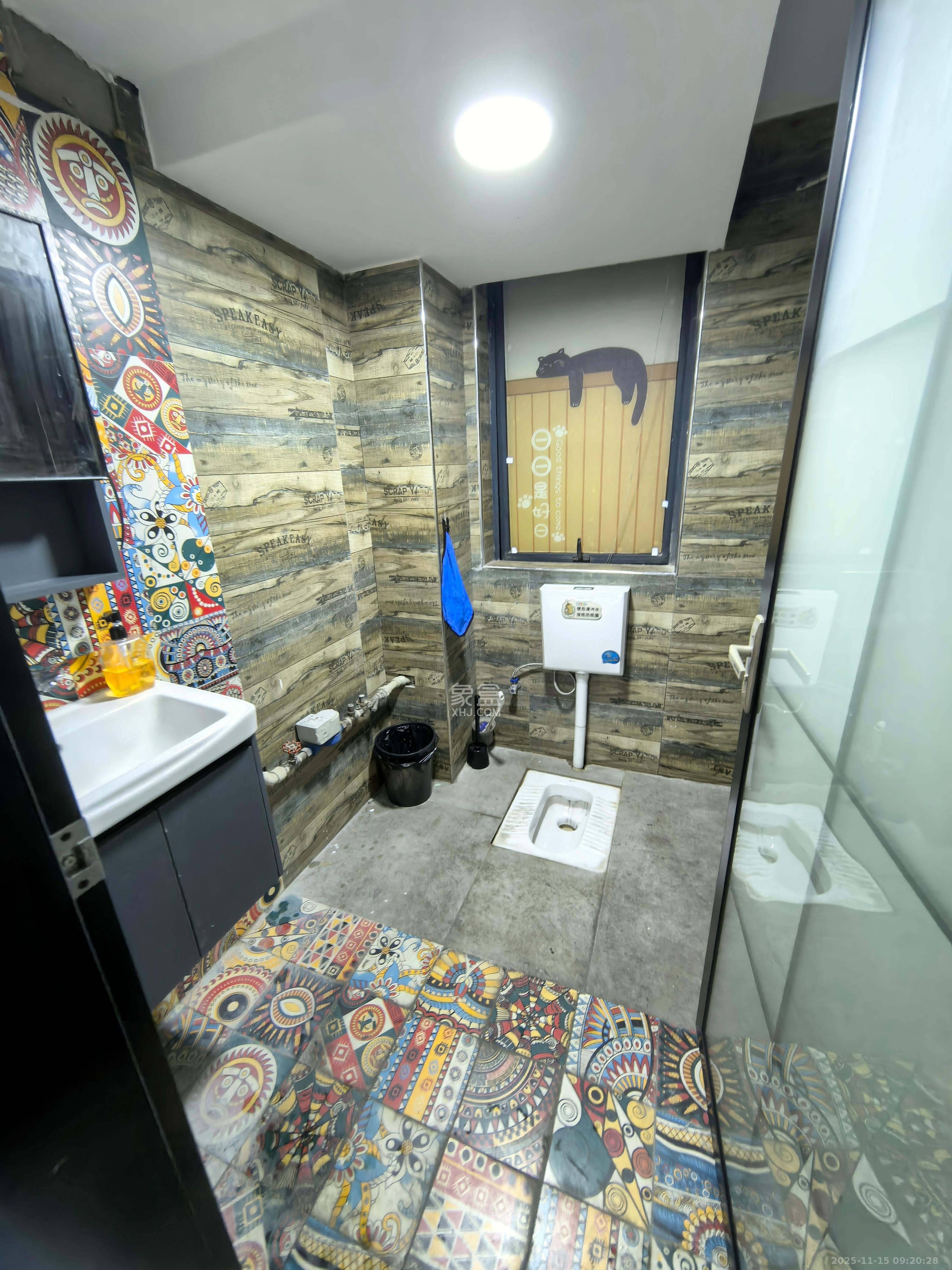 宽寓大厦  7室0厅2卫    6000.0元/月室内图