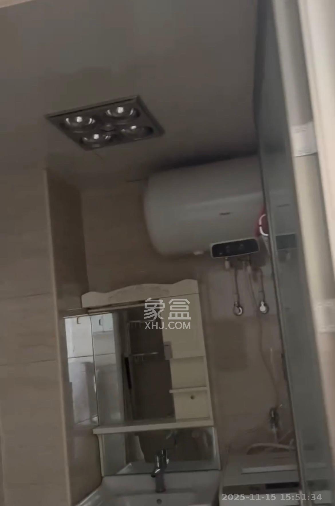 金茂梅溪湖 1室1厅1卫 1400.0元/月 金茂梅溪湖 1室1厅1卫 1400.0元/月室内图