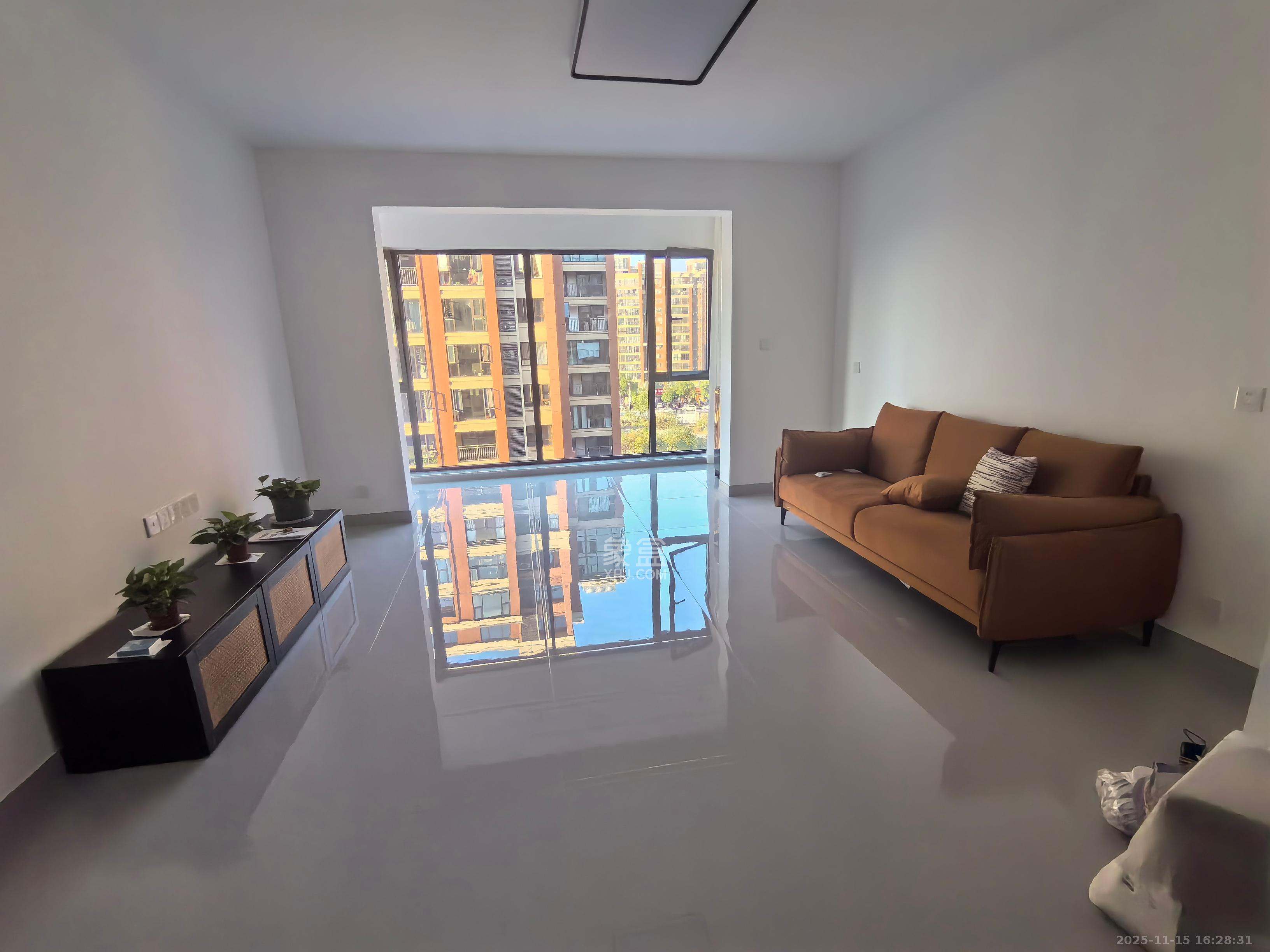 香缇雅苑（鑫远翡丽郡二期）  3室2厅1卫    3500.0元/月