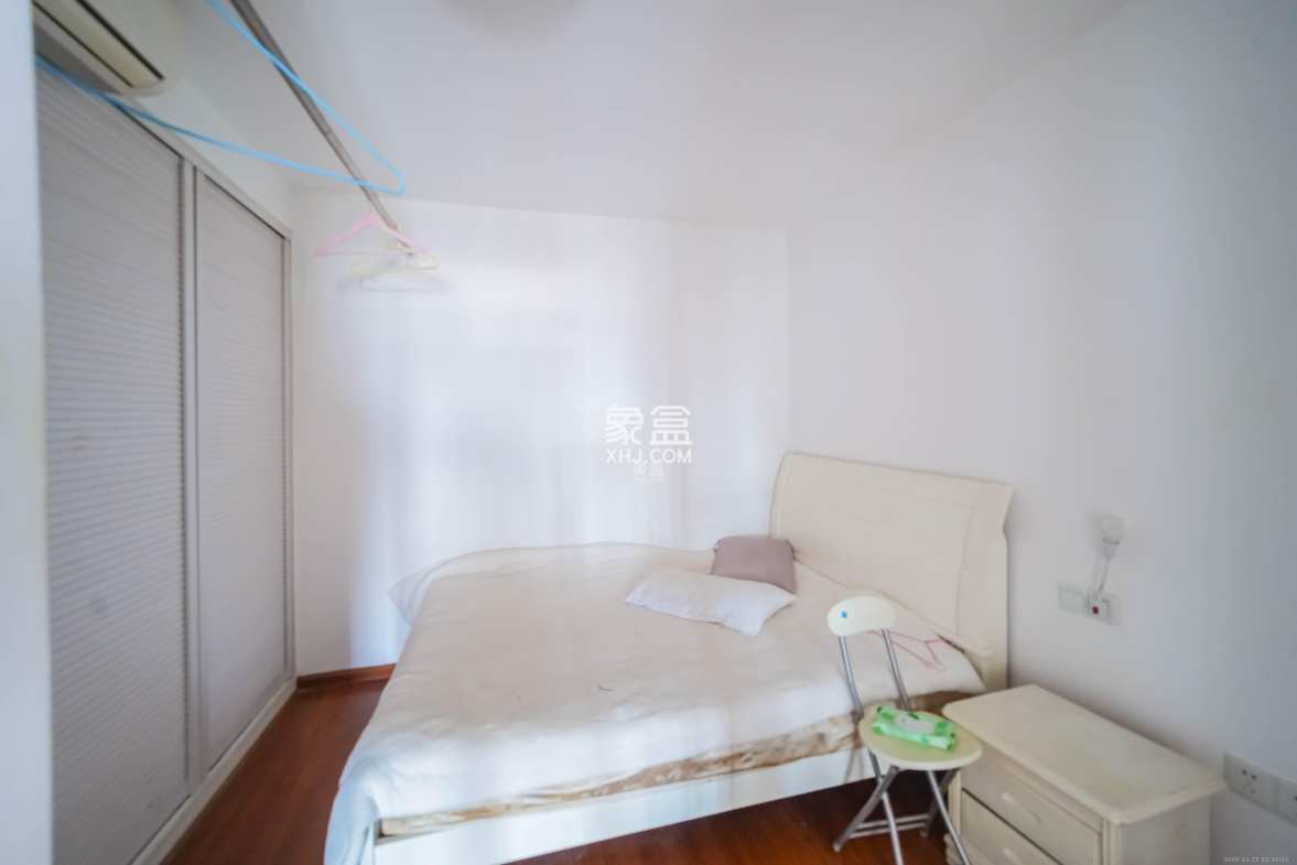 金色loft(鑫秋大厦) 2室2厅2卫 1850.0元/月 金色loft(鑫秋大厦) 2室2厅2卫 1850.0元/月室内图