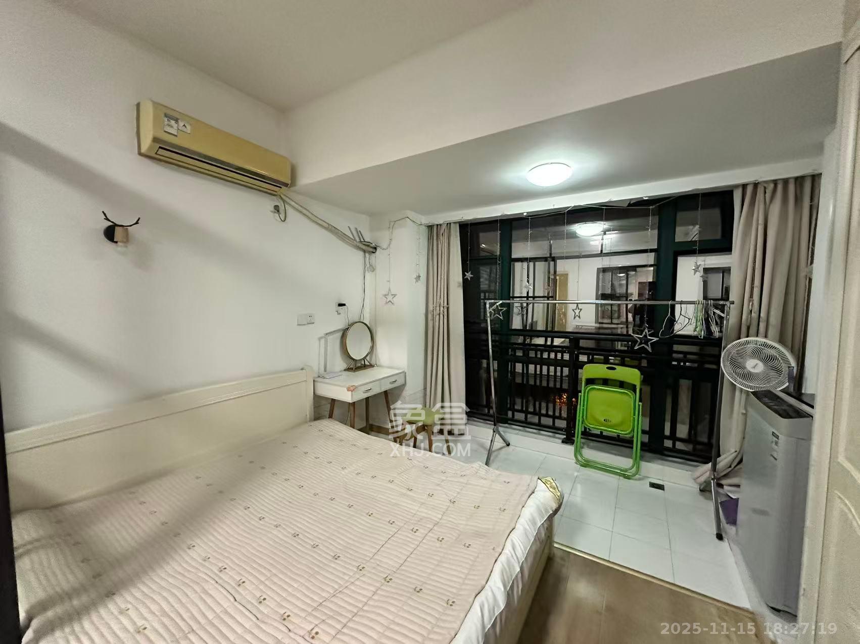 共和世家  1室1厅1卫    1800.0元/月室内图