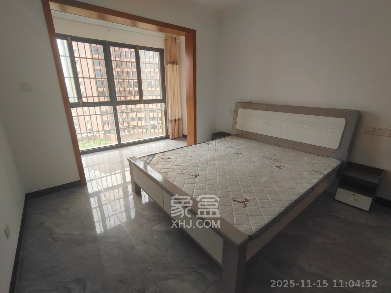 星城新宇川河苑  3室2厅2卫    2500.0元/月室内图