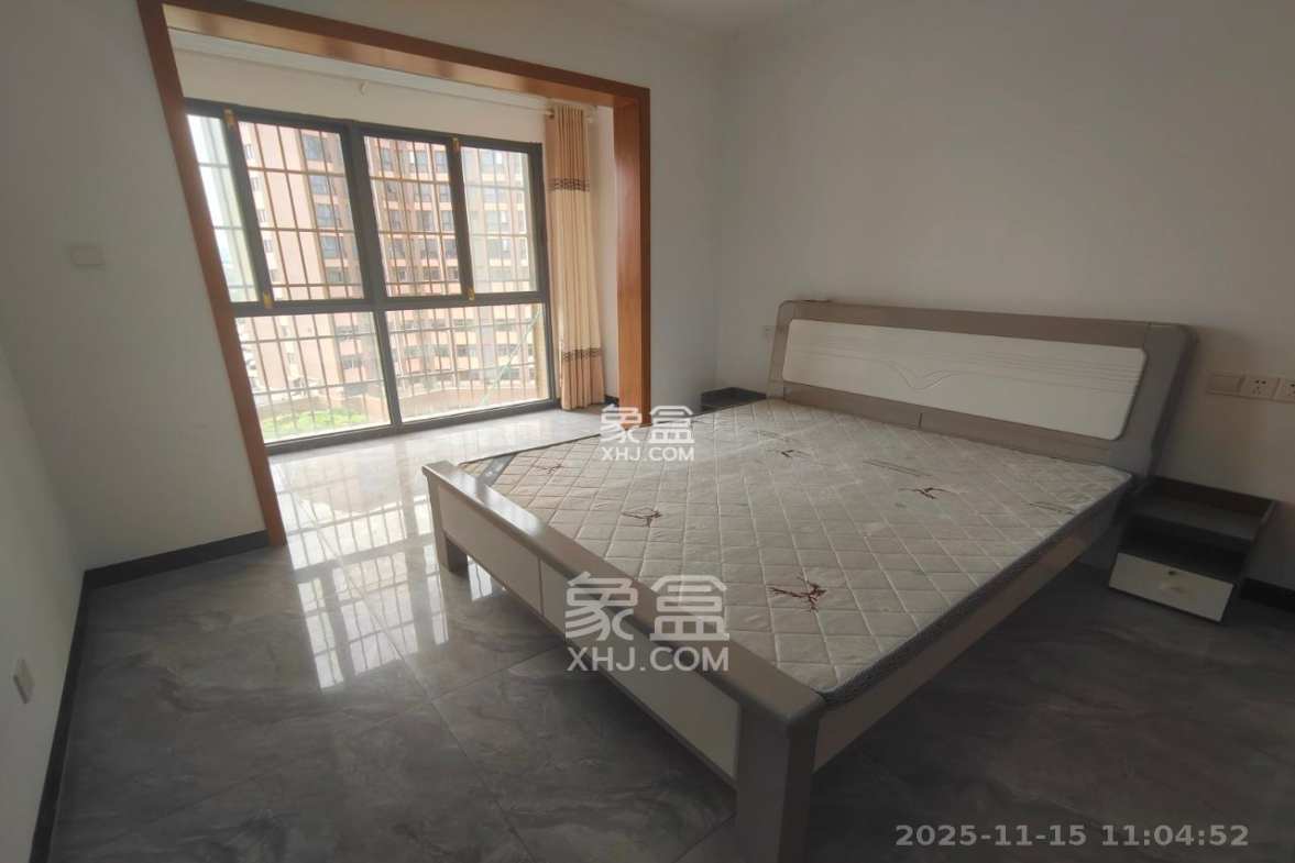 星城新宇川河苑 3室2厅2卫 2500.0元/月 星城新宇川河苑 3室2厅2卫 2500.0元/月室内图