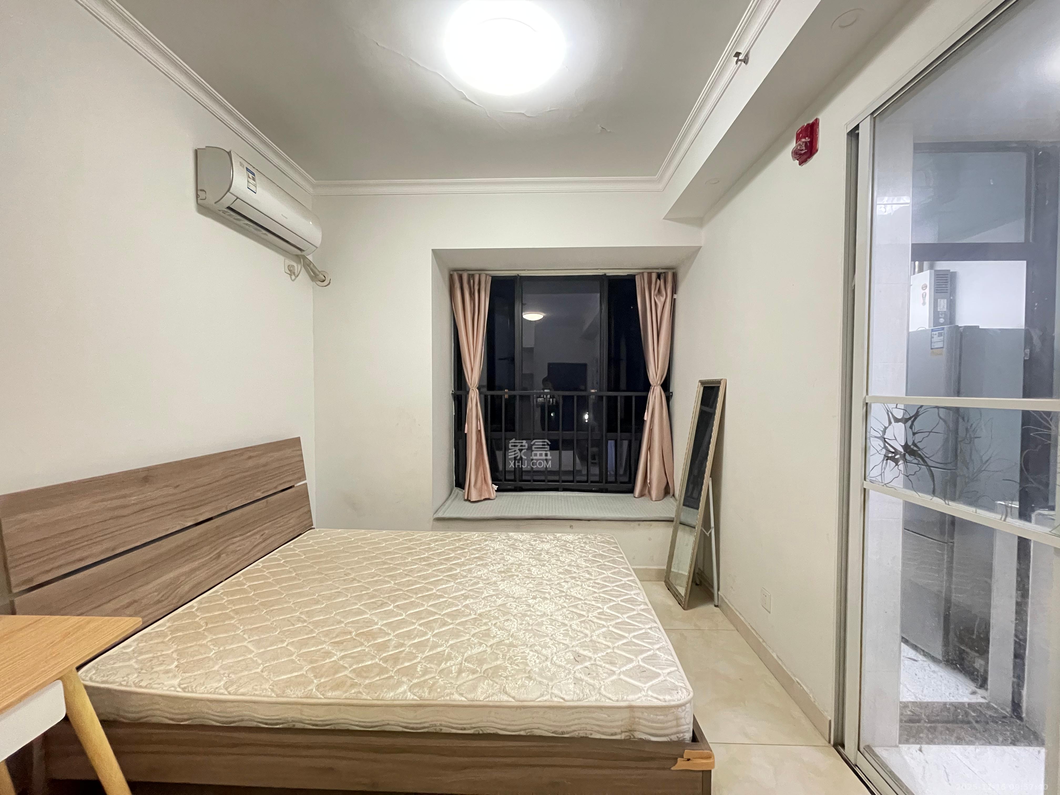 荣悦台 1室1厅1卫 1600.0元/月 荣悦台 1室1厅1卫 1600.0元/月室内图