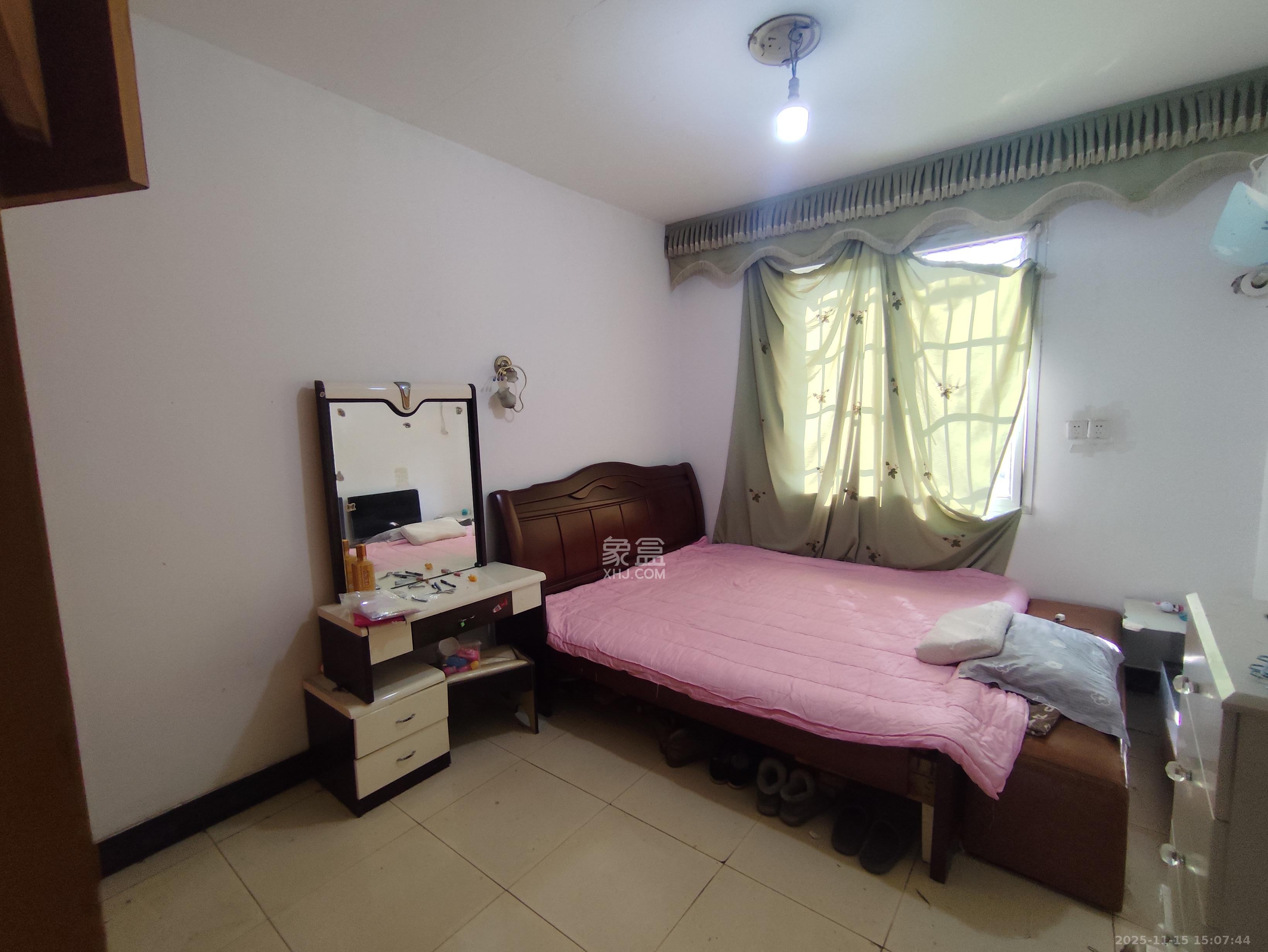 星沙镇泉塘村（司法学院宿舍）  2室2厅1卫    1000.0元/月室内图