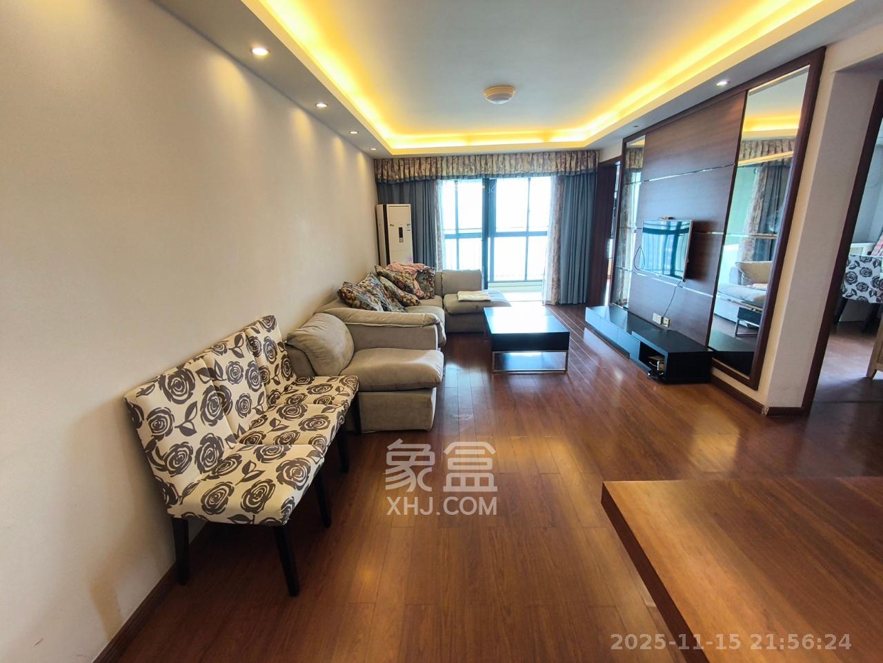 万科城  3室2厅1卫    2200.0元/月