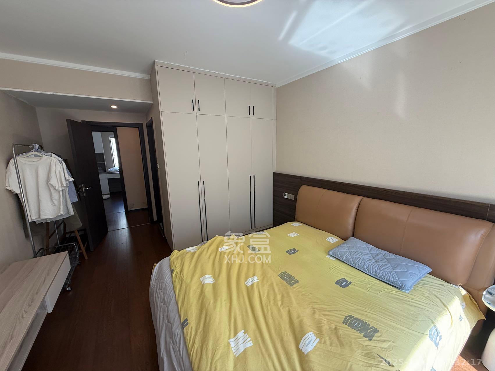 中梁云麓传奇  3室2厅2卫    3000.0元/月室内图