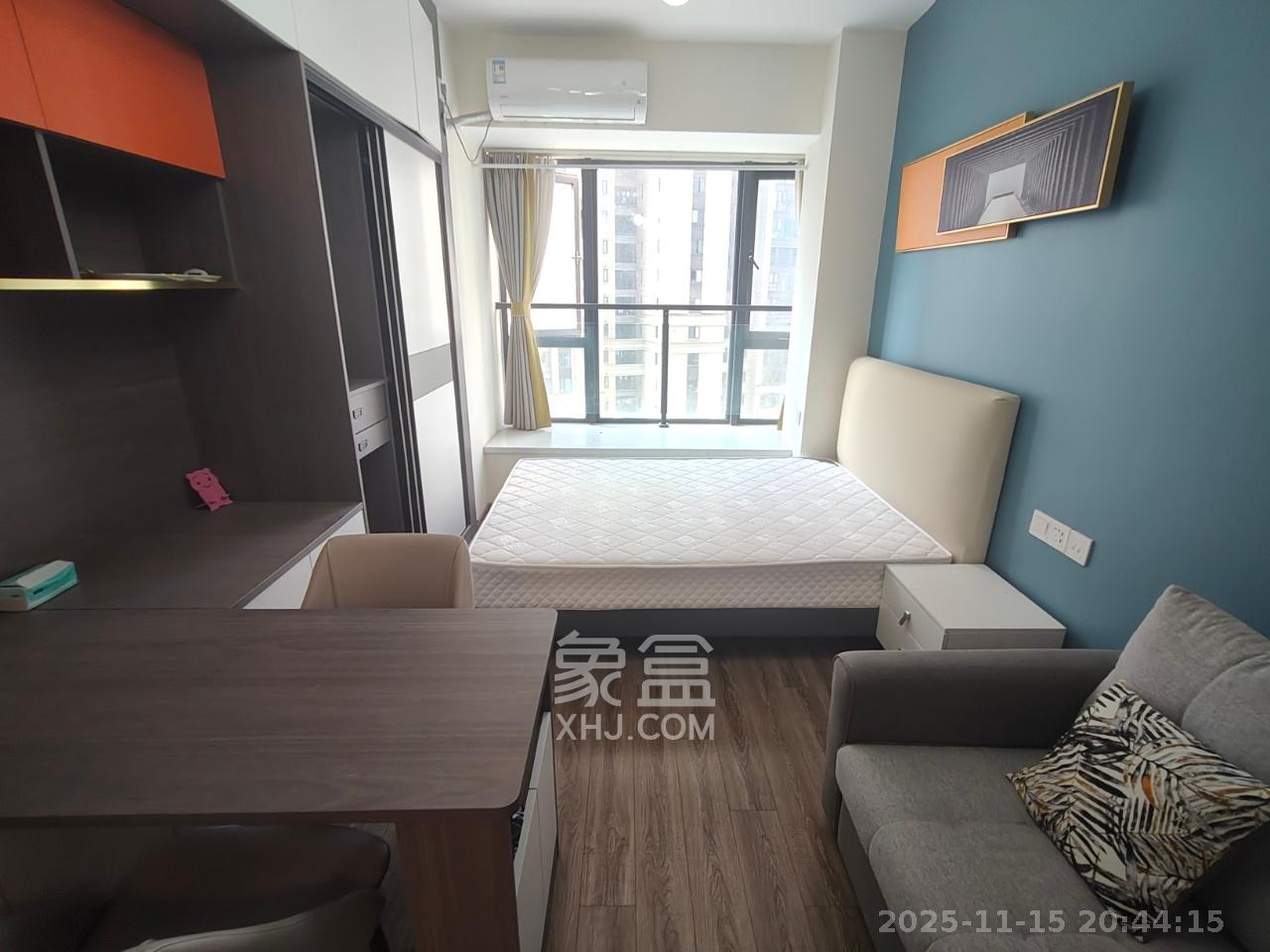 卓越浅水湾  1室1厅1卫    1400.0元/月