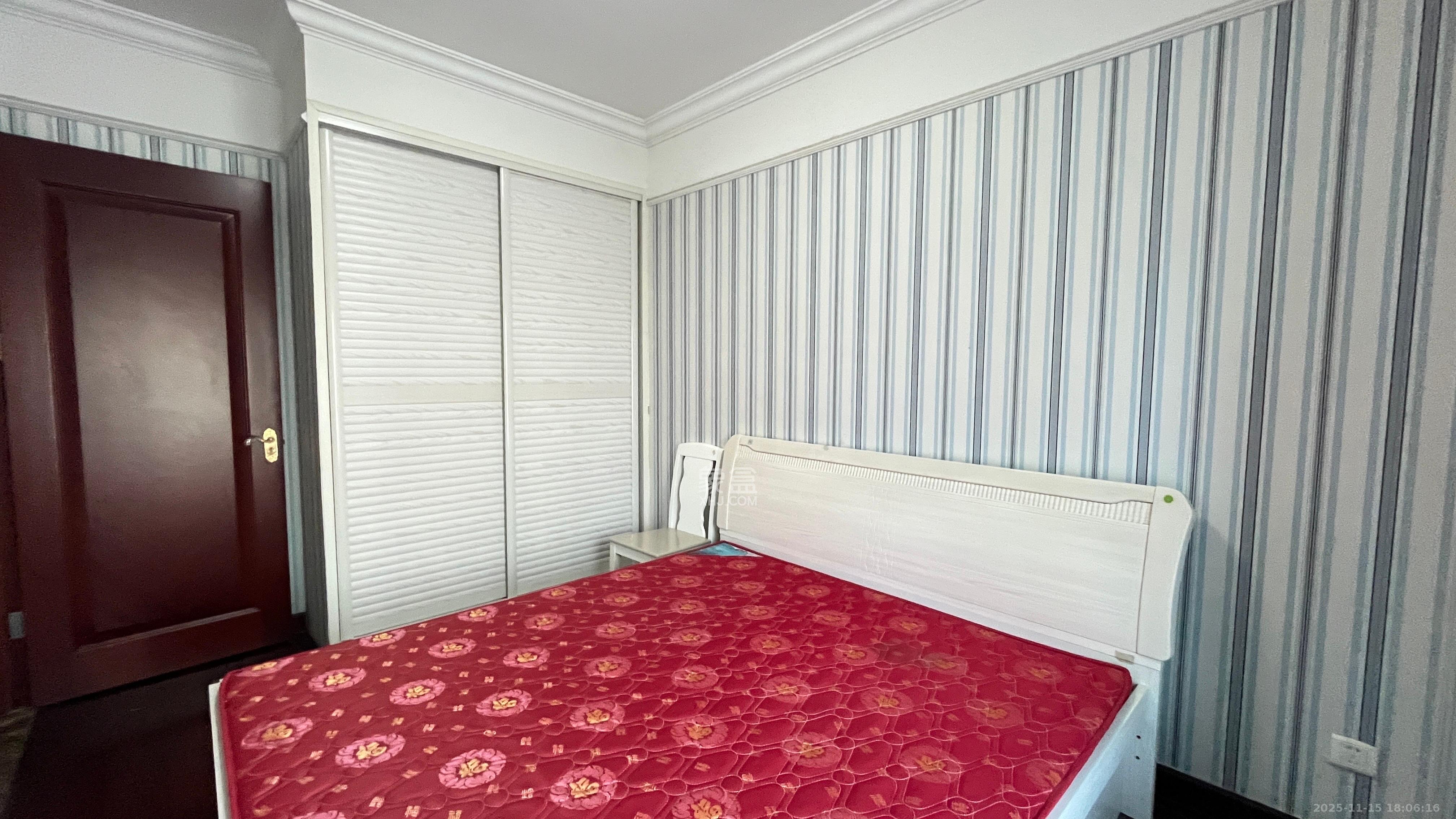 恒大雅苑  3室2厅1卫    2600.0元/月室内图