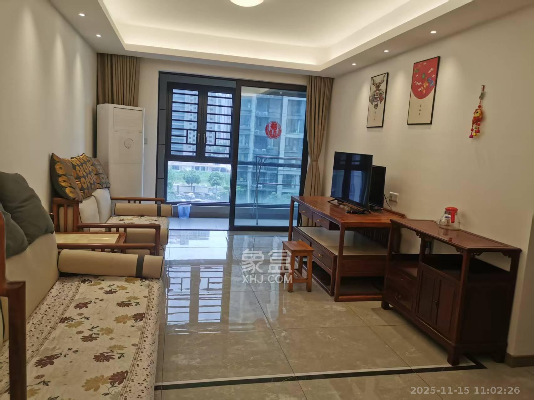 映客龙湖璟翠公馆（映客龙湖璟翠中心）  3室2厅2卫    3200.0元/月