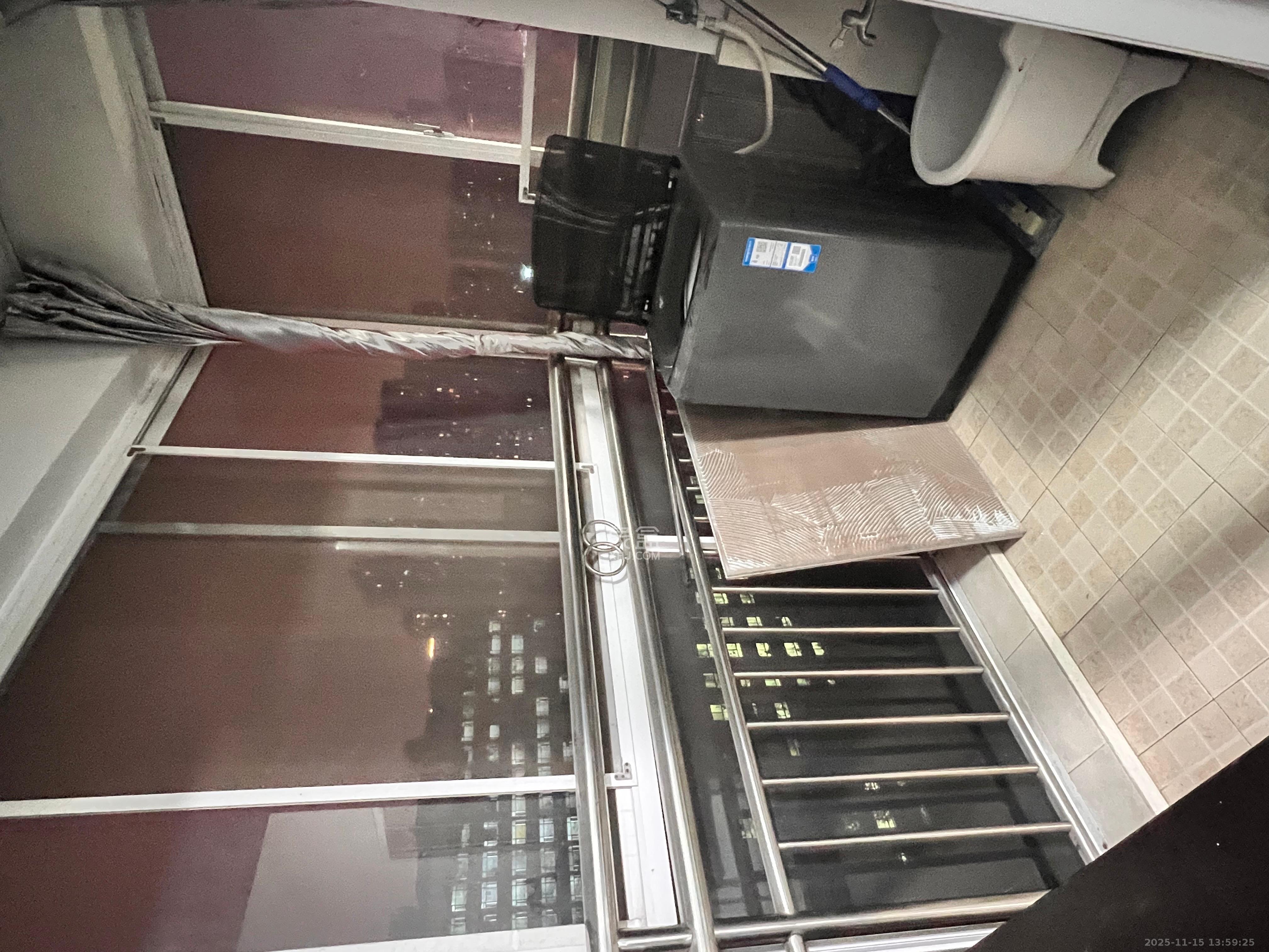 新芙蓉之都  1室1厅1卫    1700.0元/月室内图