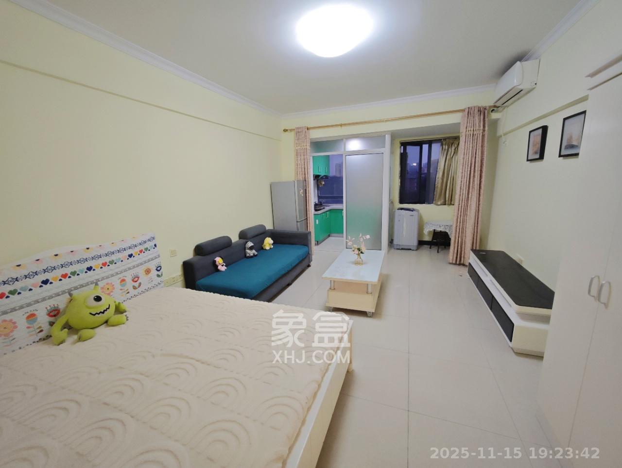 亚商国际  1室1厅1卫    1800.0元/月室内图