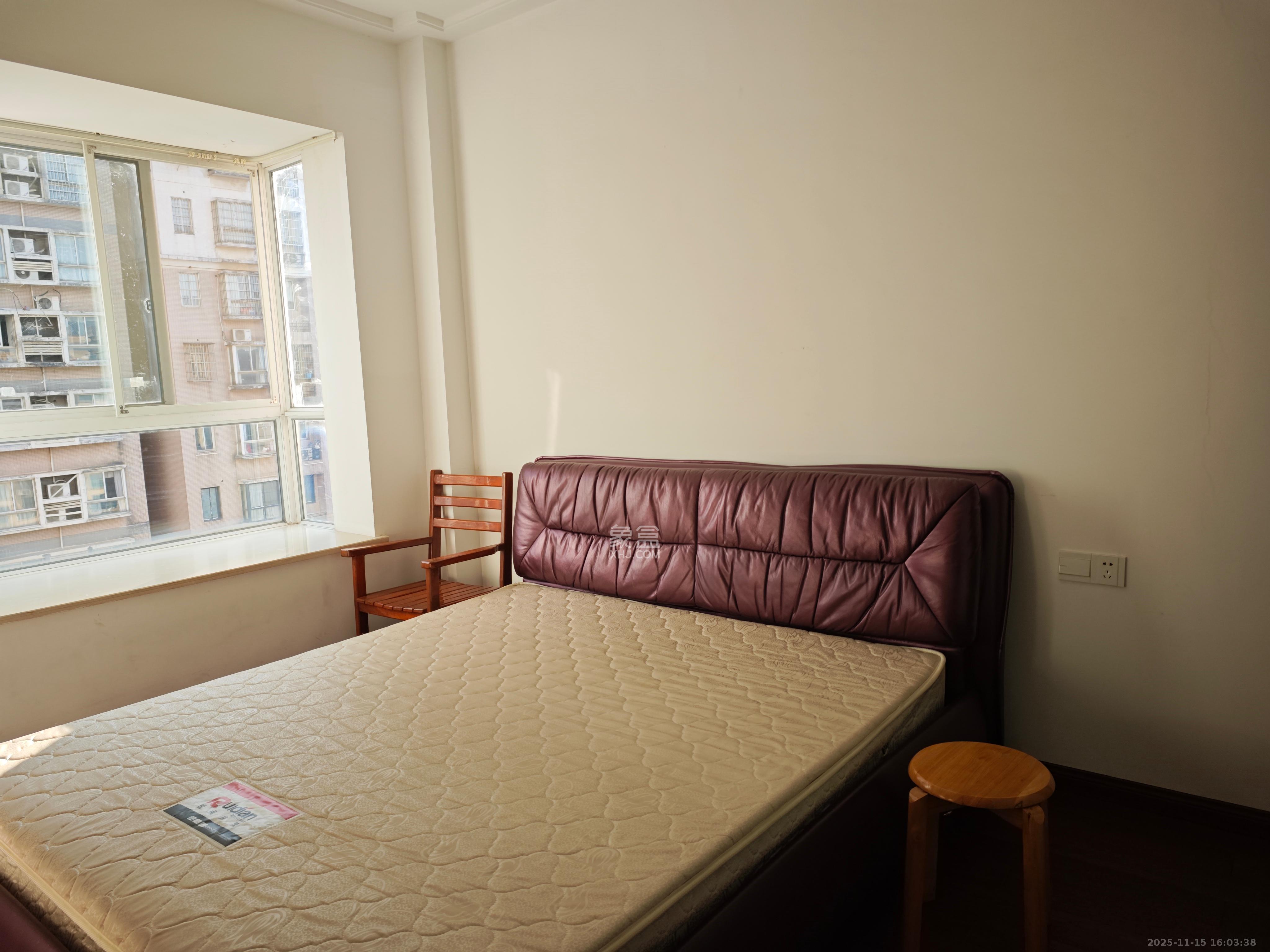 城市山水豪园（山水城市风景）  2室2厅1卫    2300.0元/月室内图