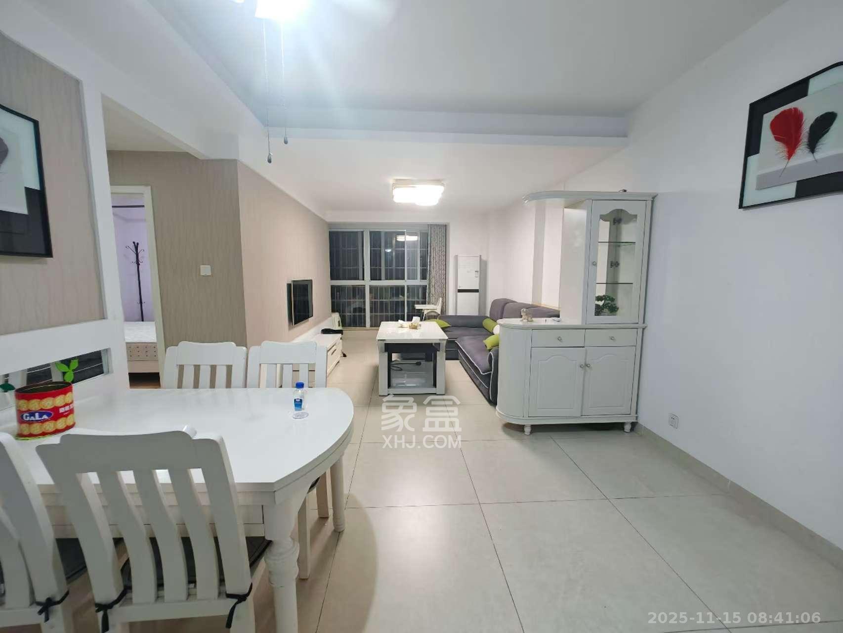 上河国际C区  3室2厅1卫    2600.0元/月室内图