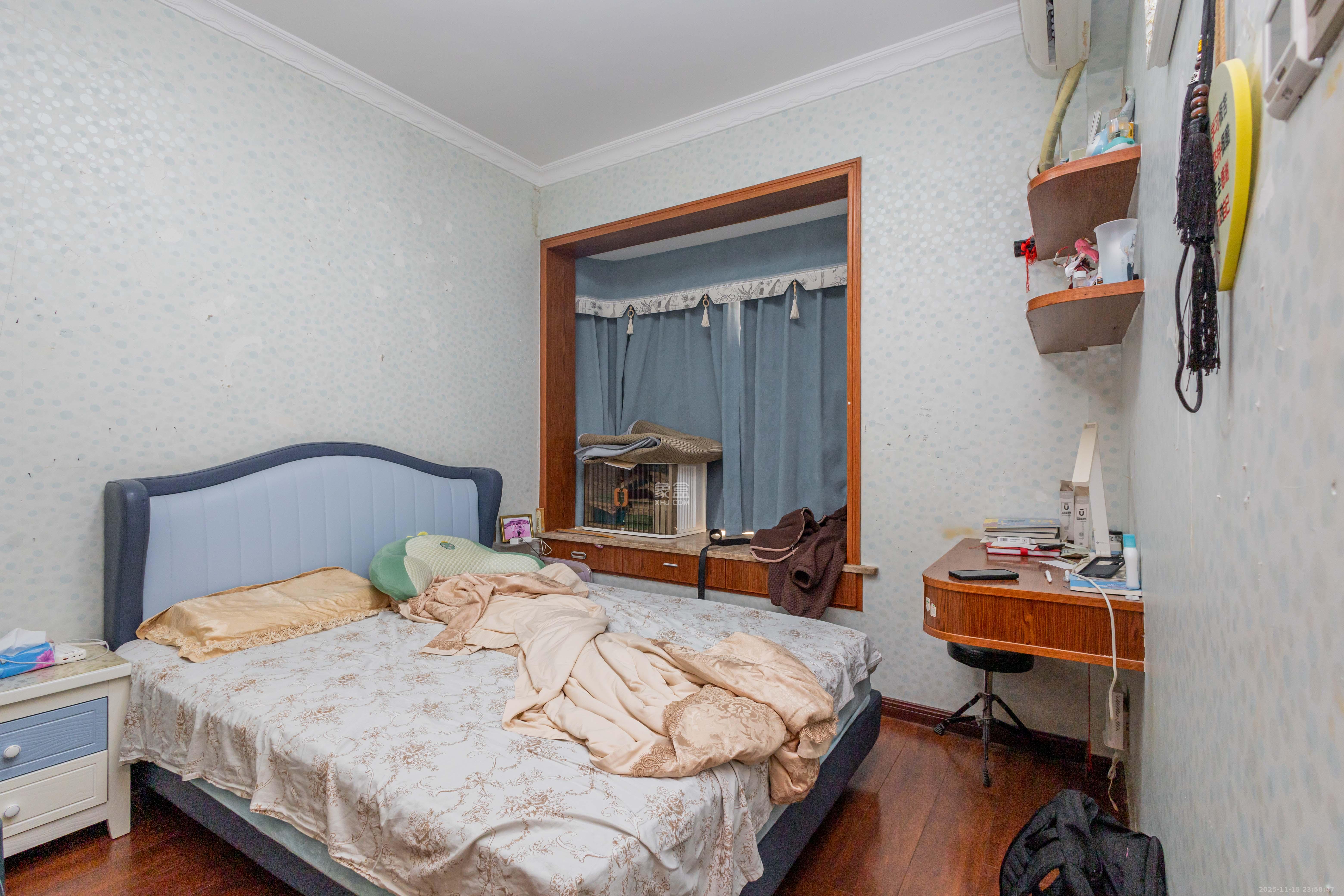 东岸城邦  3室2厅2卫    108.0万卧室