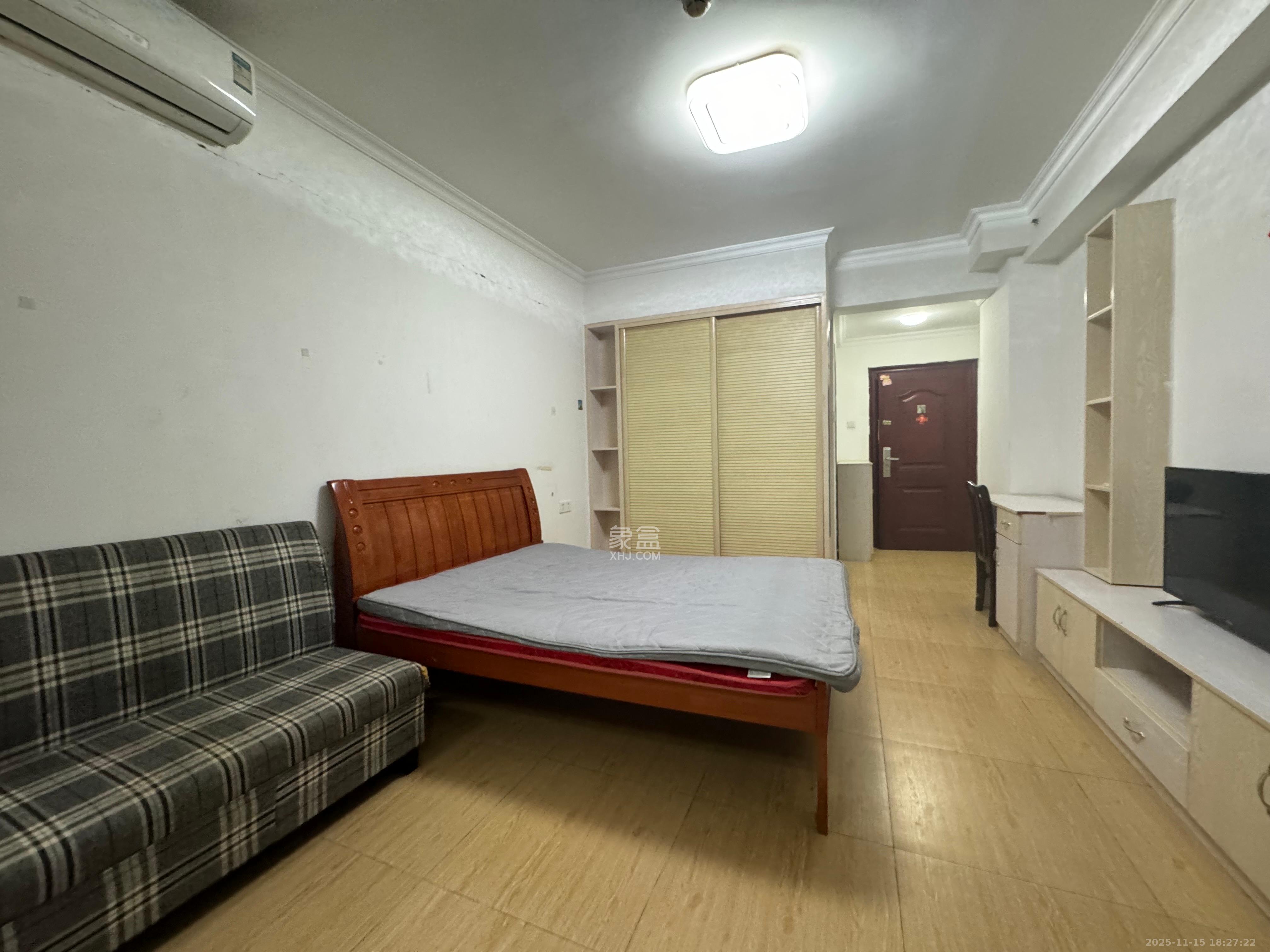 同鑫家园  1室1厅1卫    1300.0元/月