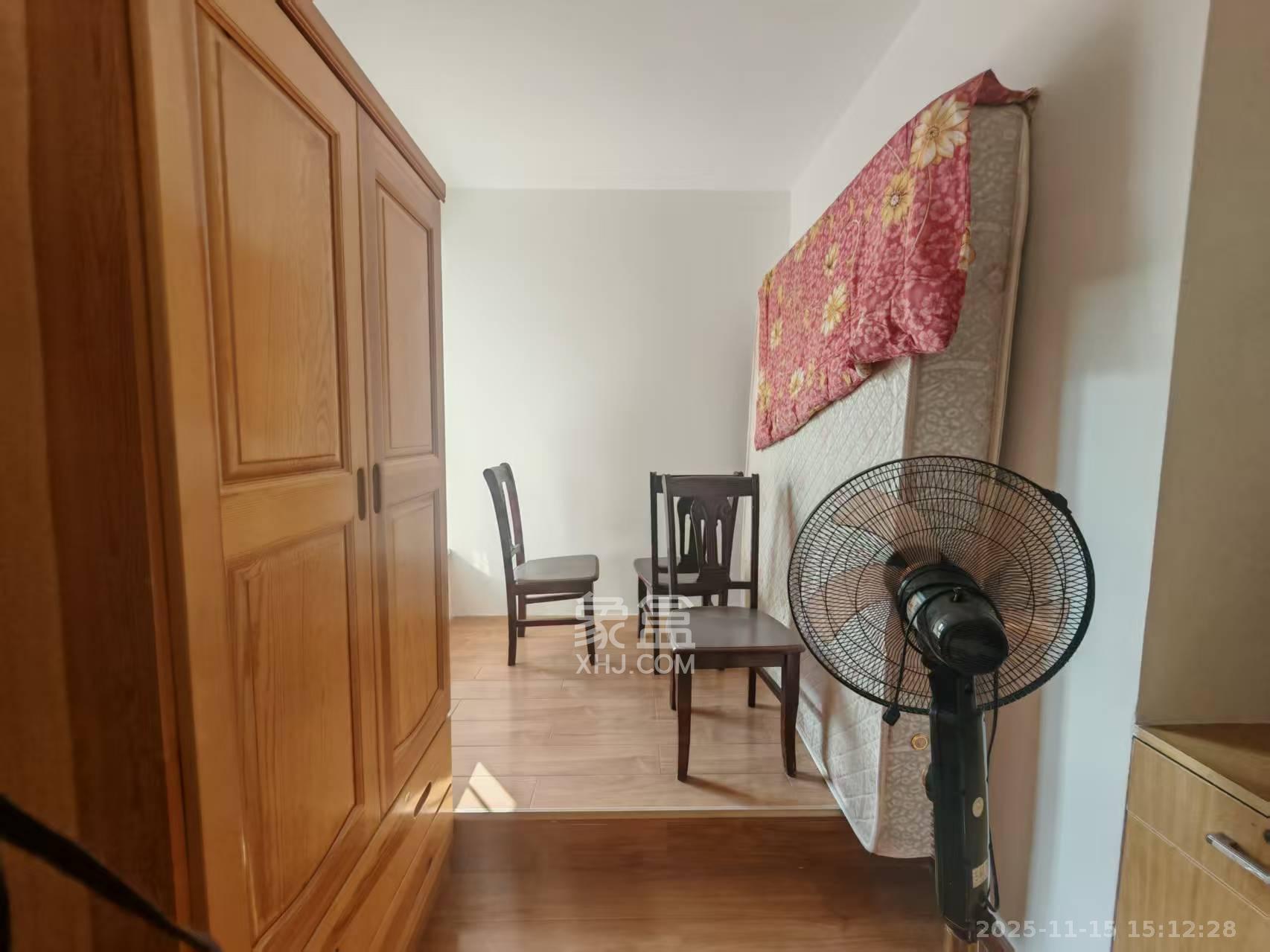 长丰星城  3室2厅1卫    1200.0元/月室内图