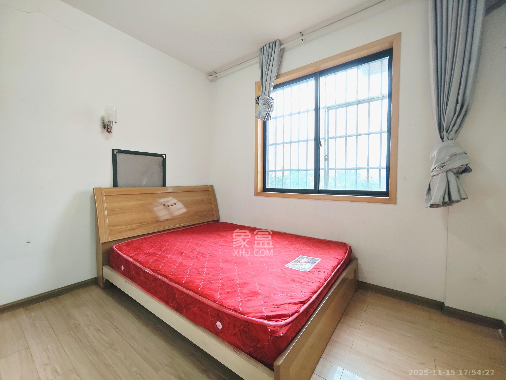 诚兴园  2室2厅1卫    1900.0元/月室内图