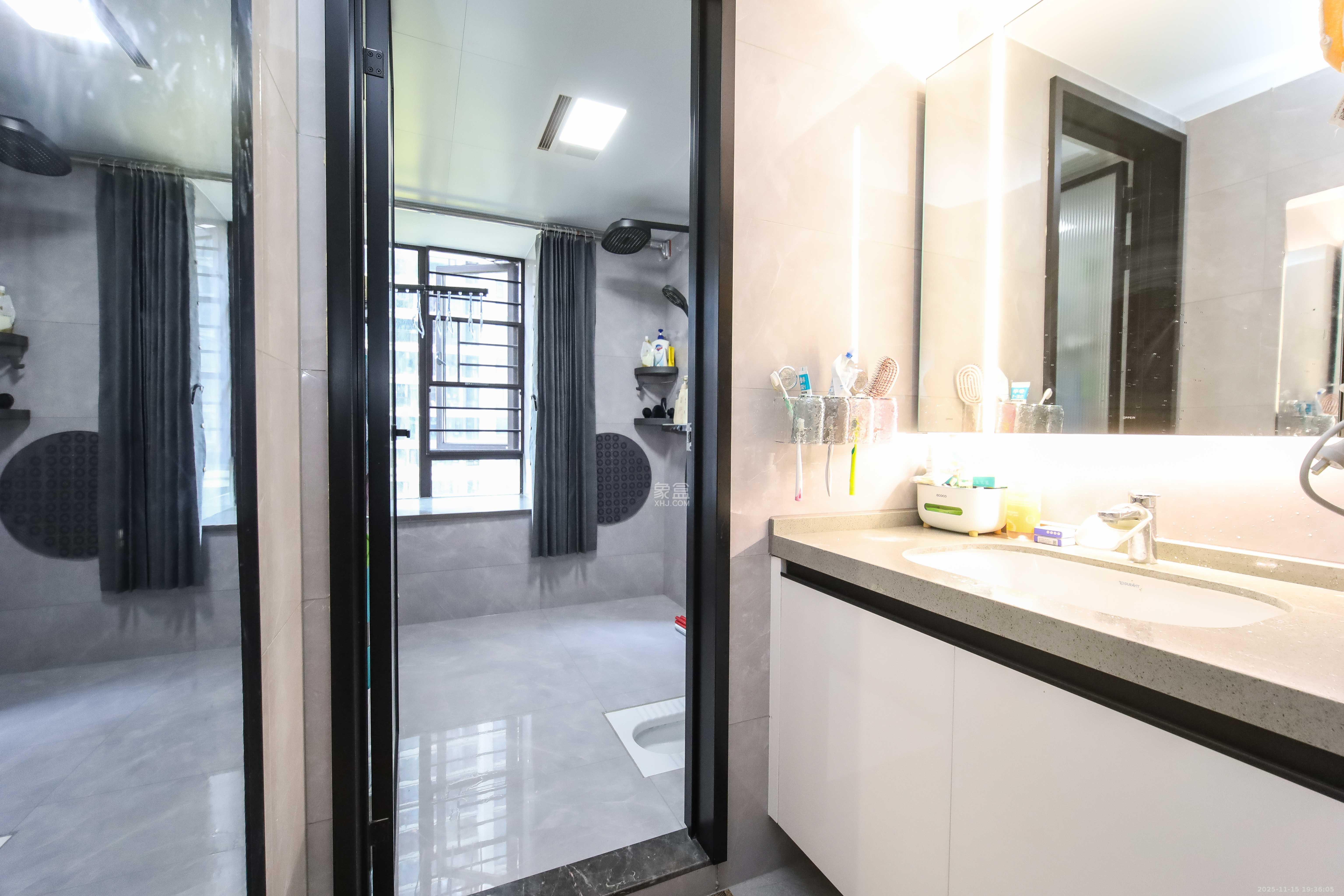 德奥悦东方  4室2厅2卫    190.0万卫生间