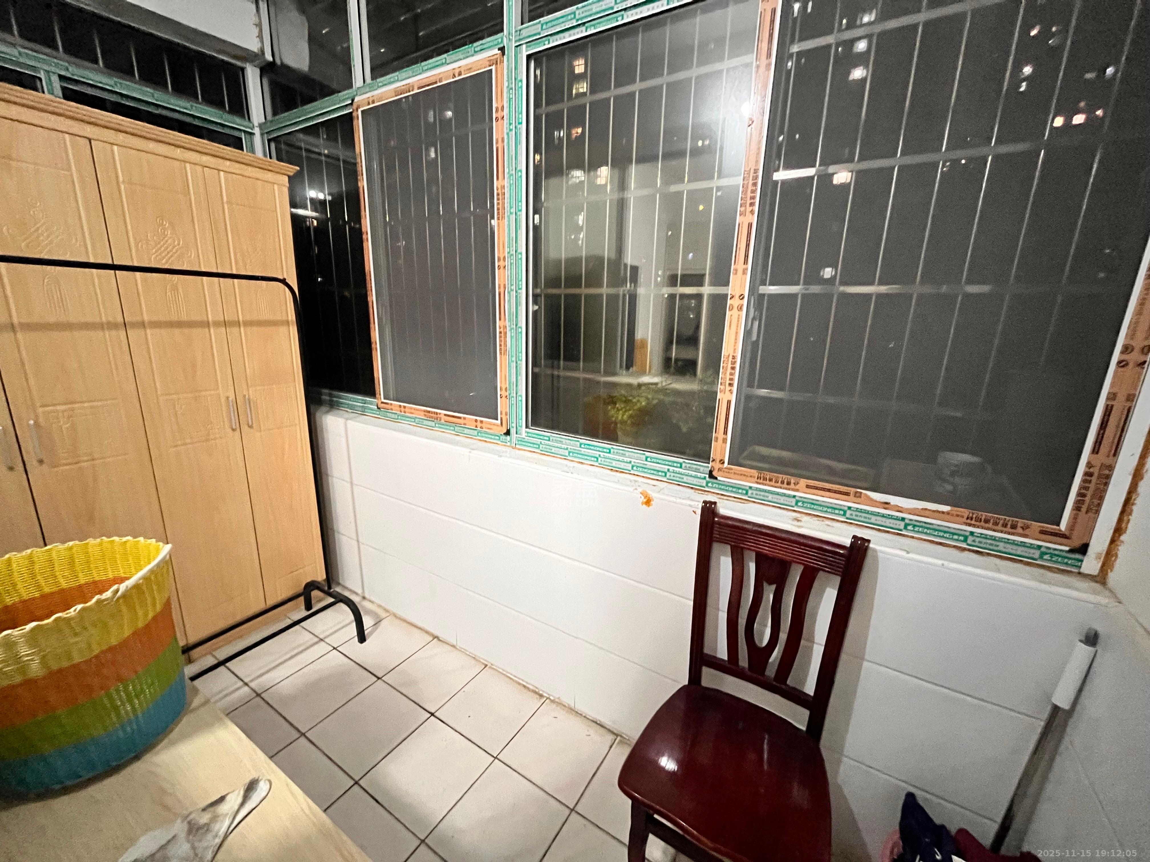 砂子塘社区  1室1厅1卫    1400.0元/月室内图