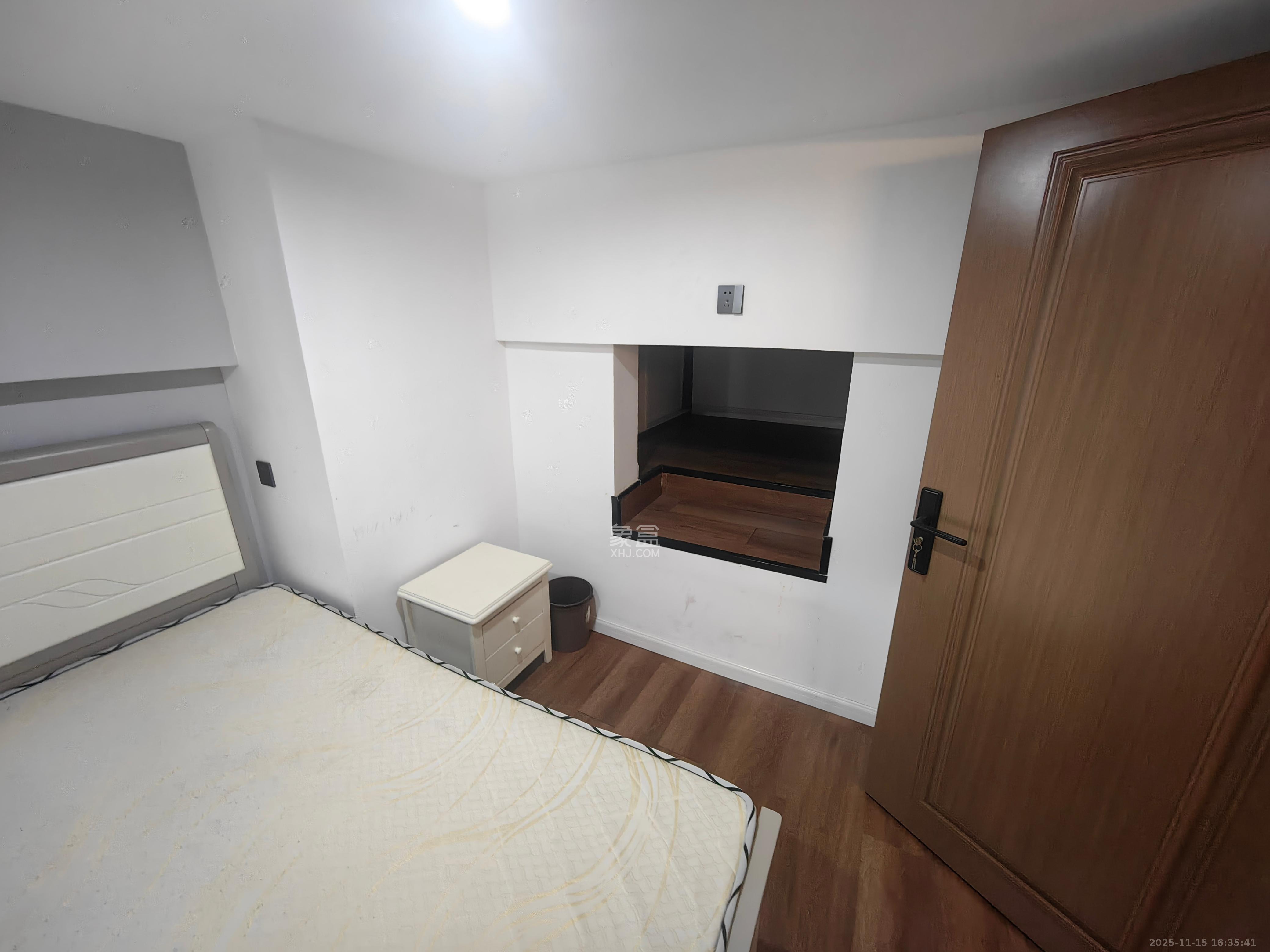 梅溪湖金茂湾  2室1厅1卫    1900.0元/月室内图