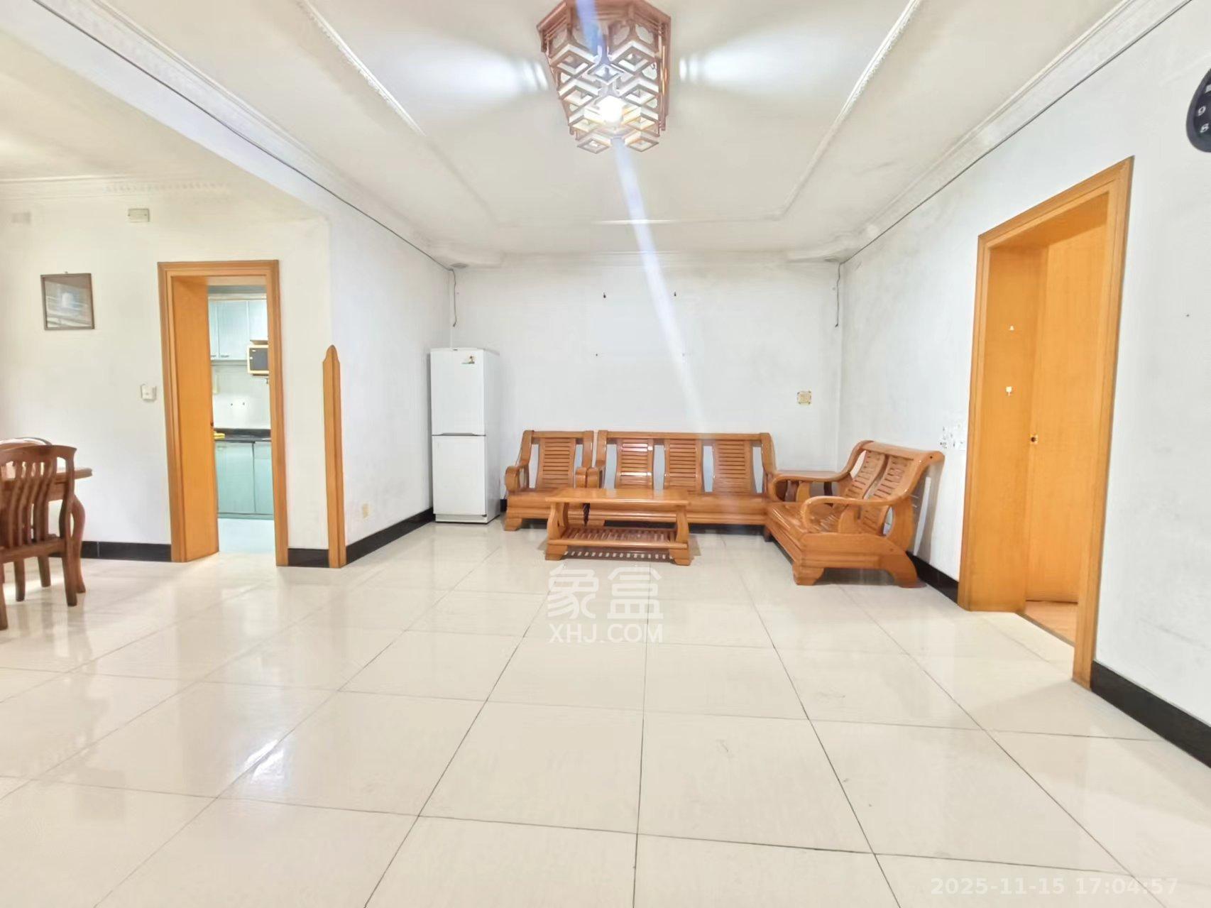 江南苑 2室1厅1卫 2000.0元/月 江南苑 2室1厅1卫 2000.0元/月室内图