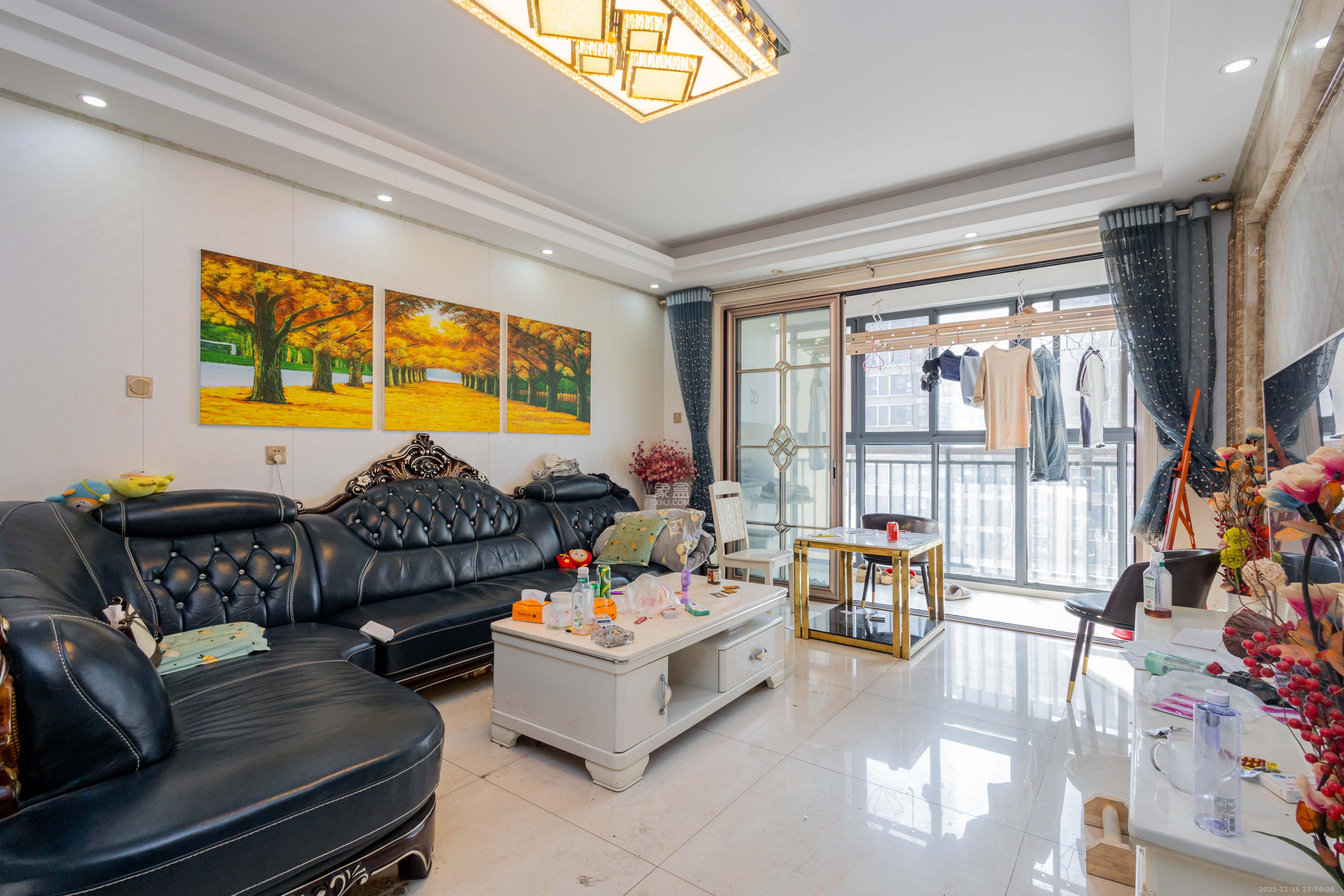 东岸城邦 3室2厅2卫 88.0万 东岸城邦 3室2厅2卫 88.0万客厅