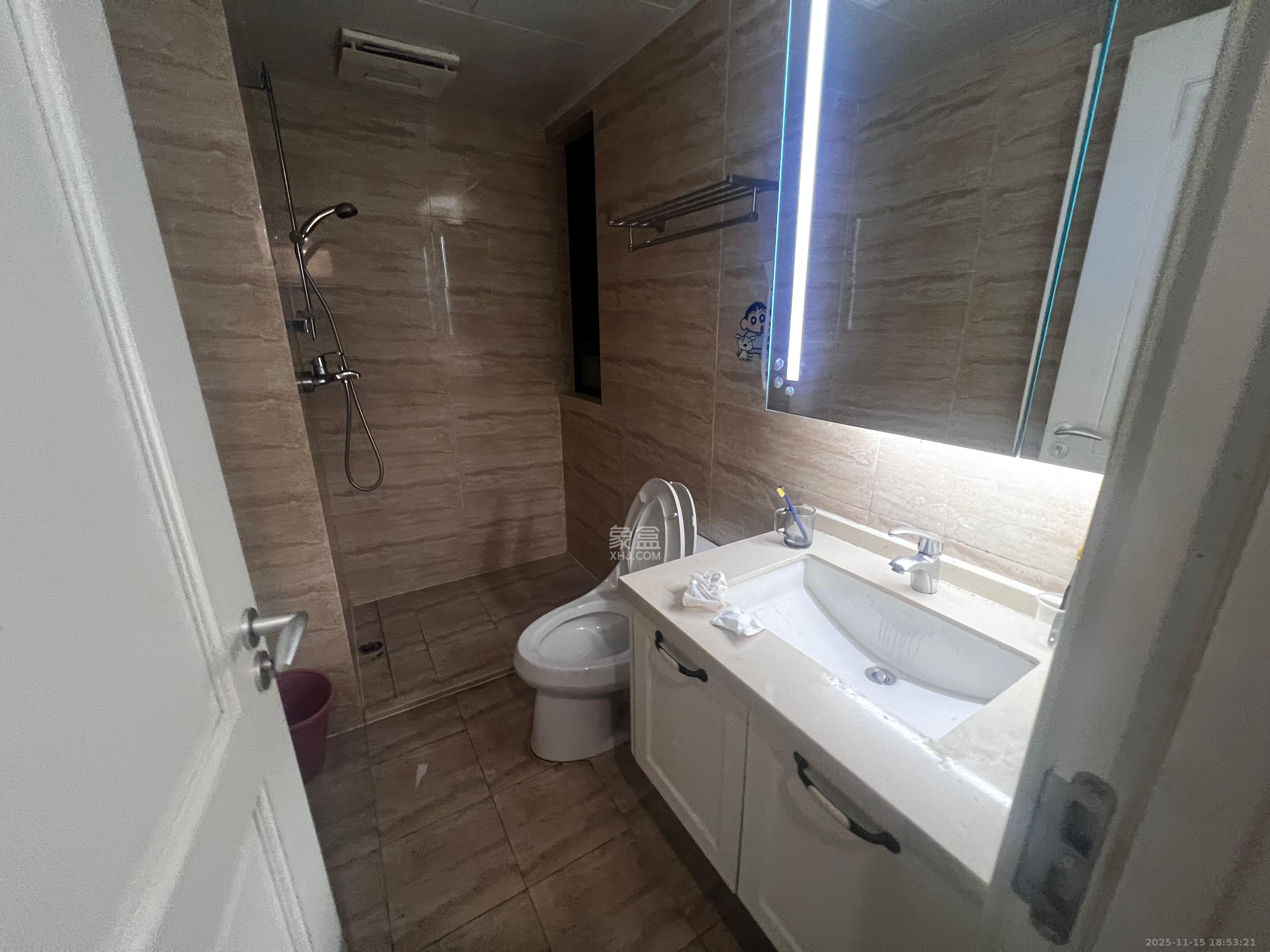 万科魅力之城观澜里  4室2厅2卫    3200.0元/月室内图