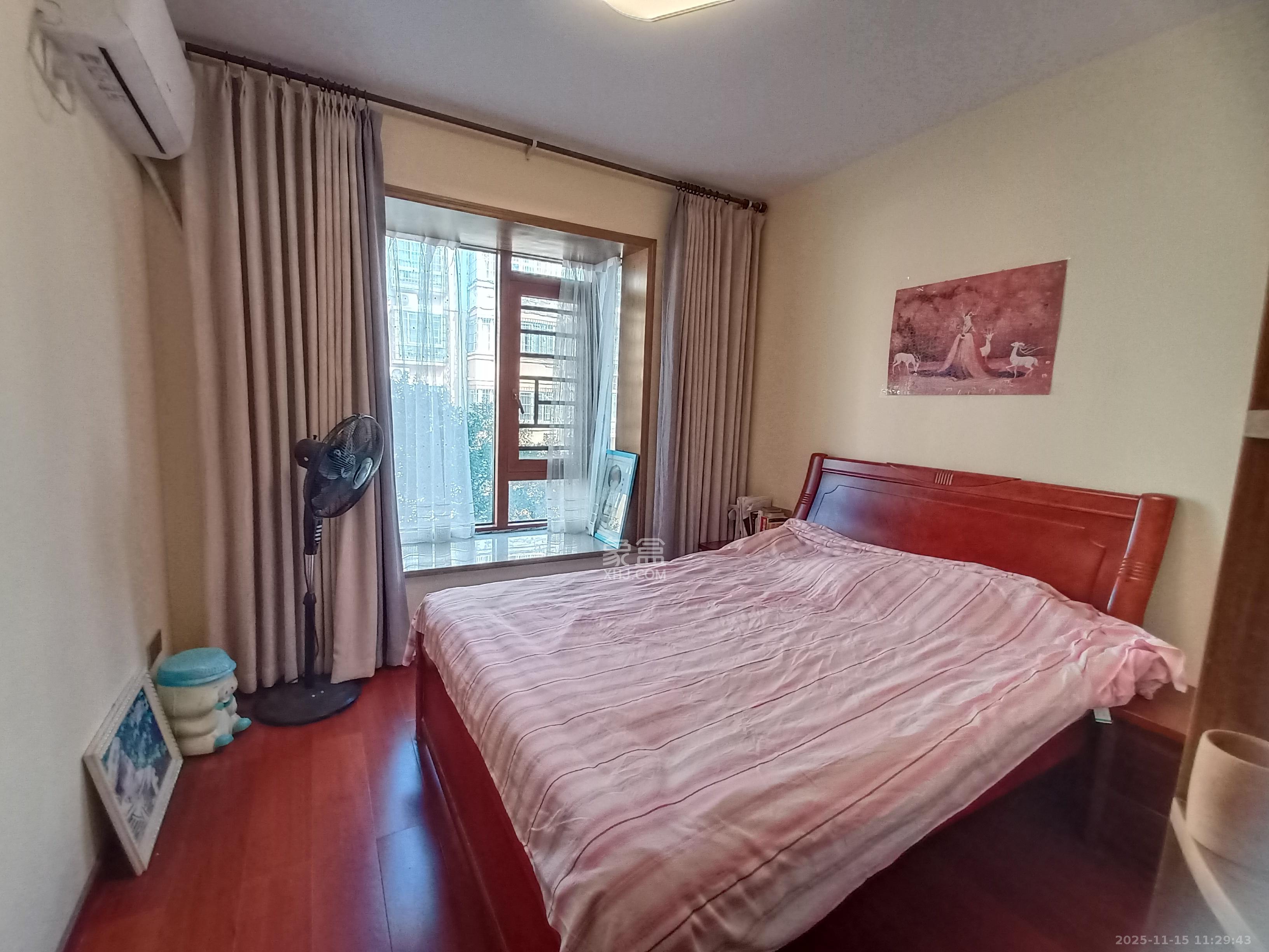 德润园 3室2厅2卫 2800.0元/月 德润园 3室2厅2卫 2800.0元/月室内图