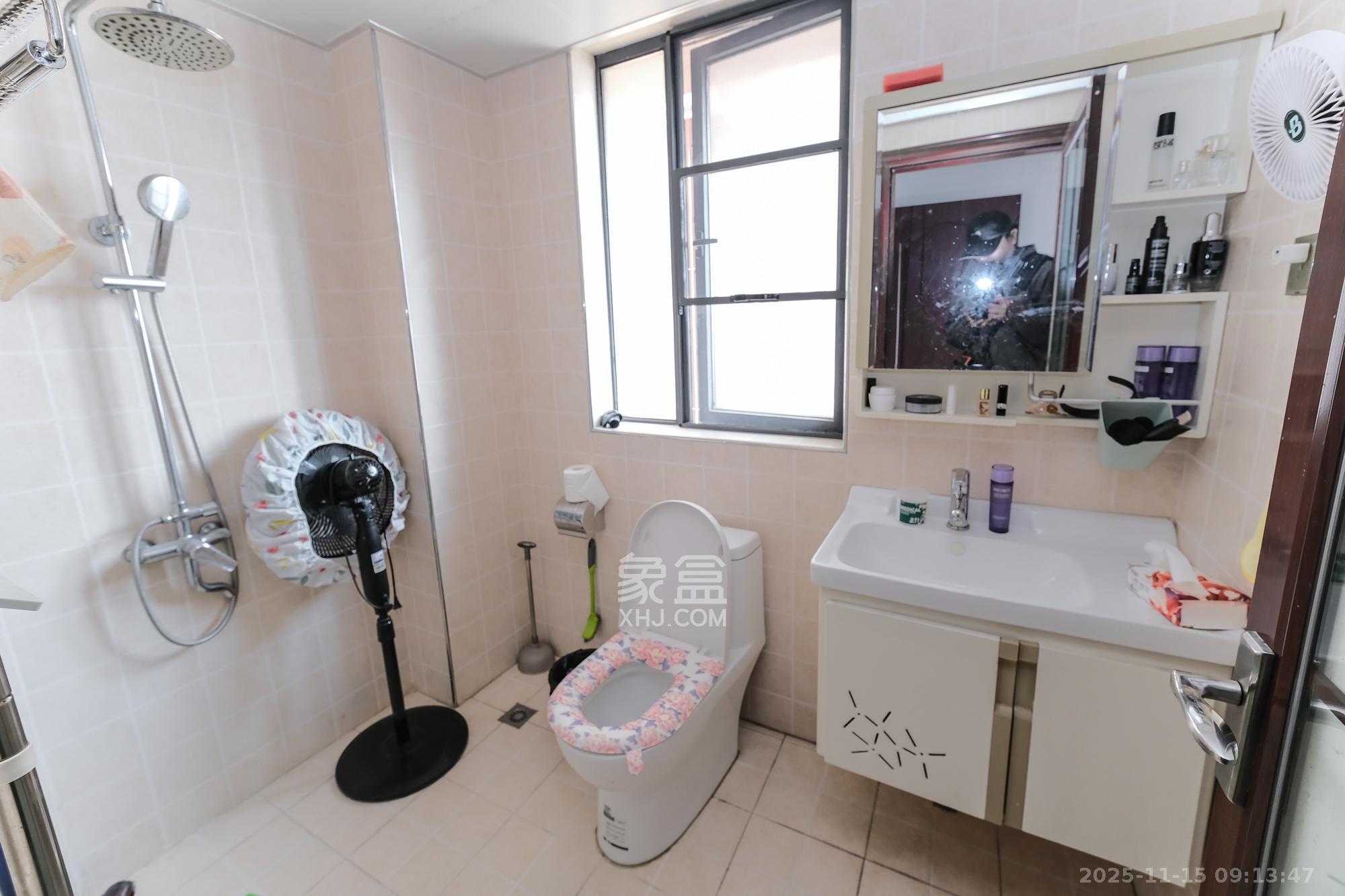 盛地尊域  3室2厅2卫    78.0万卫生间